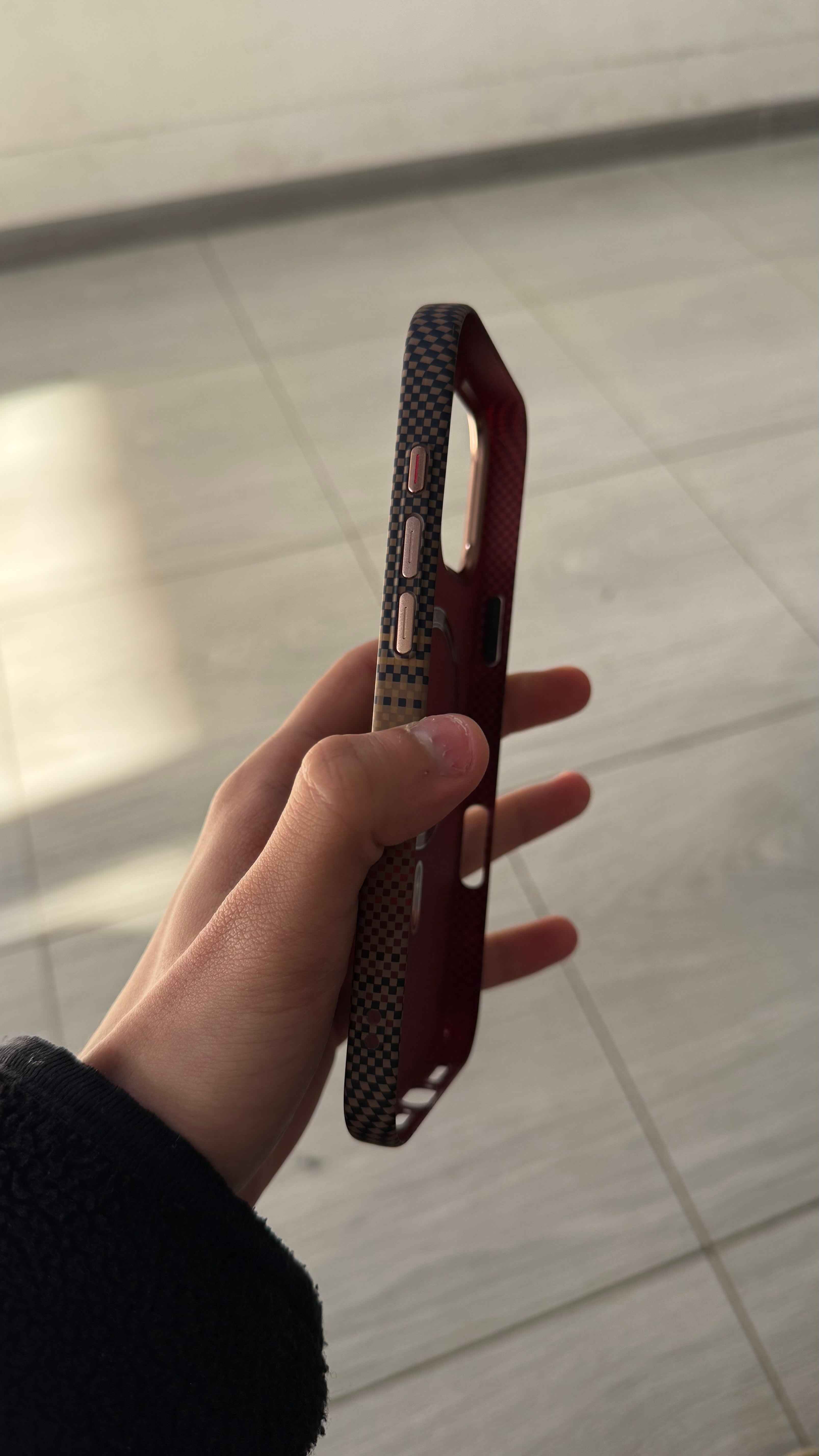 Karbon chexol iPhone 13, 14, 15, 16, 17 Pro Max, Magsafe bilan — ayfon chehol 16 Pro Max