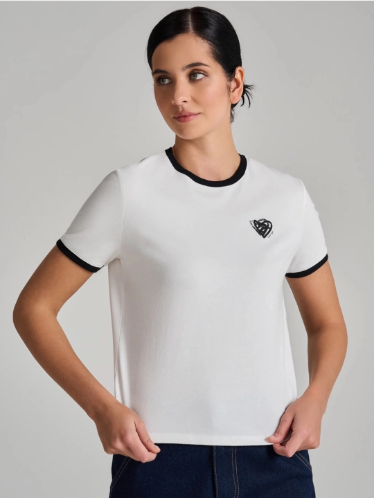 Qizlar va ayollar uchun yozgi yupqa futbolkalar Gloria Jeans