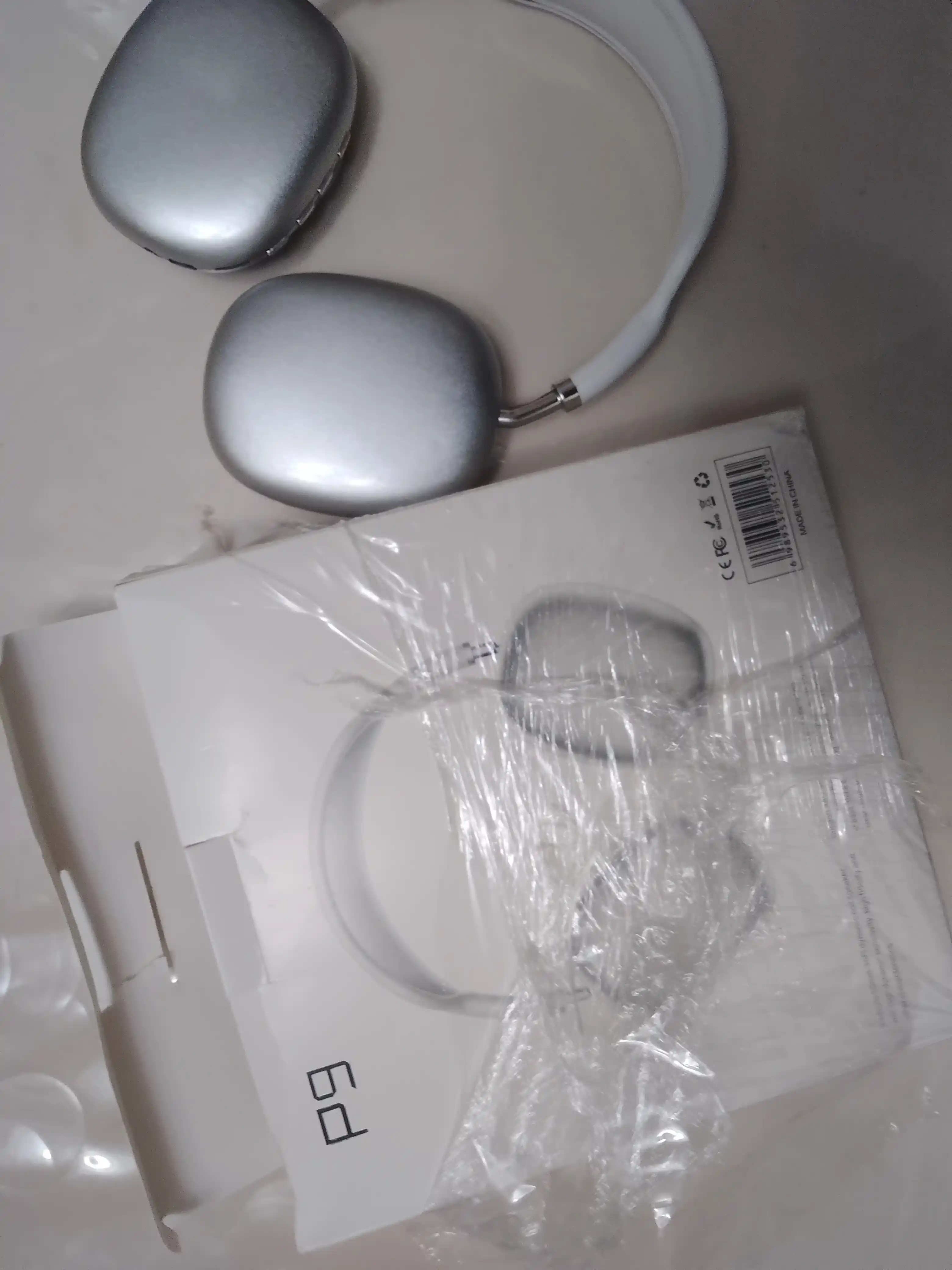 Simsiz Bluetooth quloqchinlar P9, to'liq o'lchamli, mikrofonli