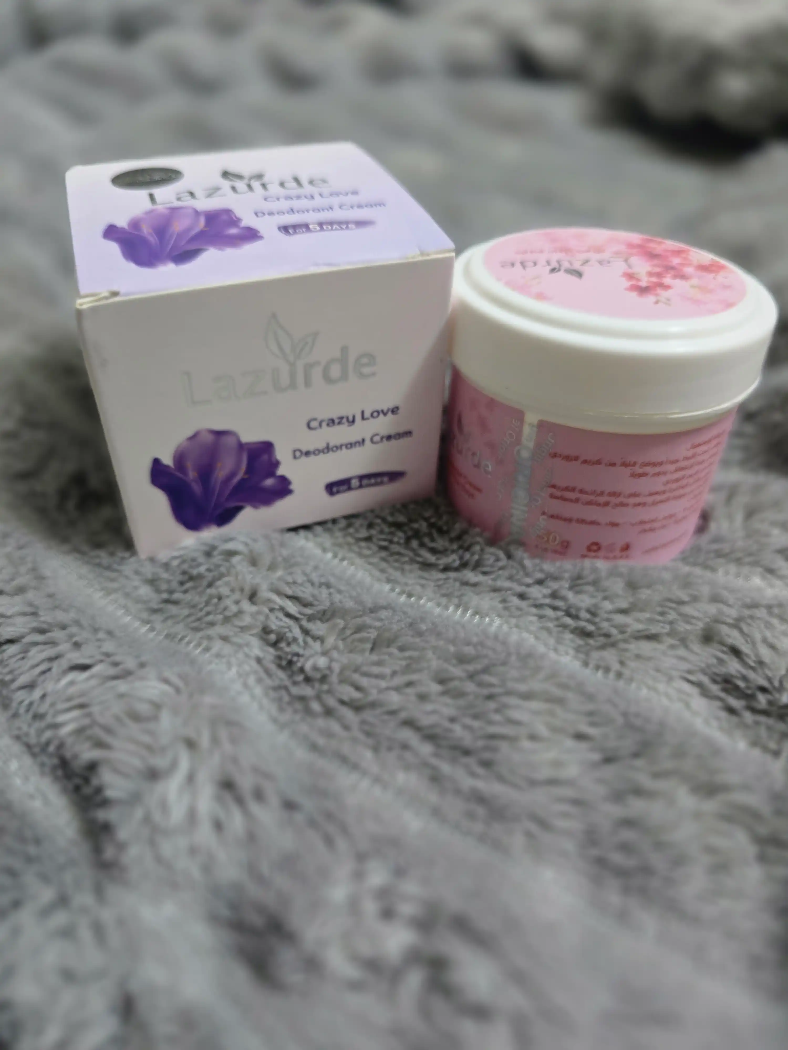 Lazurde terga qarshi krem-antiperspirant, vitamin E bilan, uzoq muddatli himoya