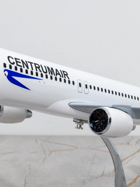 Airbus A320 samolyoti modeli, Centrum Air, 47 sm, metall + plastik