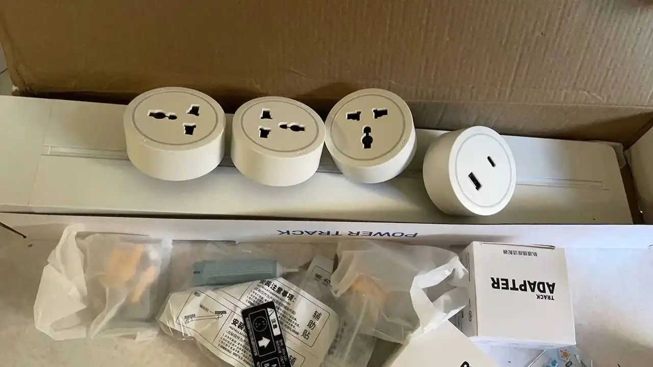 50 sm trekli rozetka, ochiq montaj, ko‘chma modul, 8000W (oq/qora/kulrang)