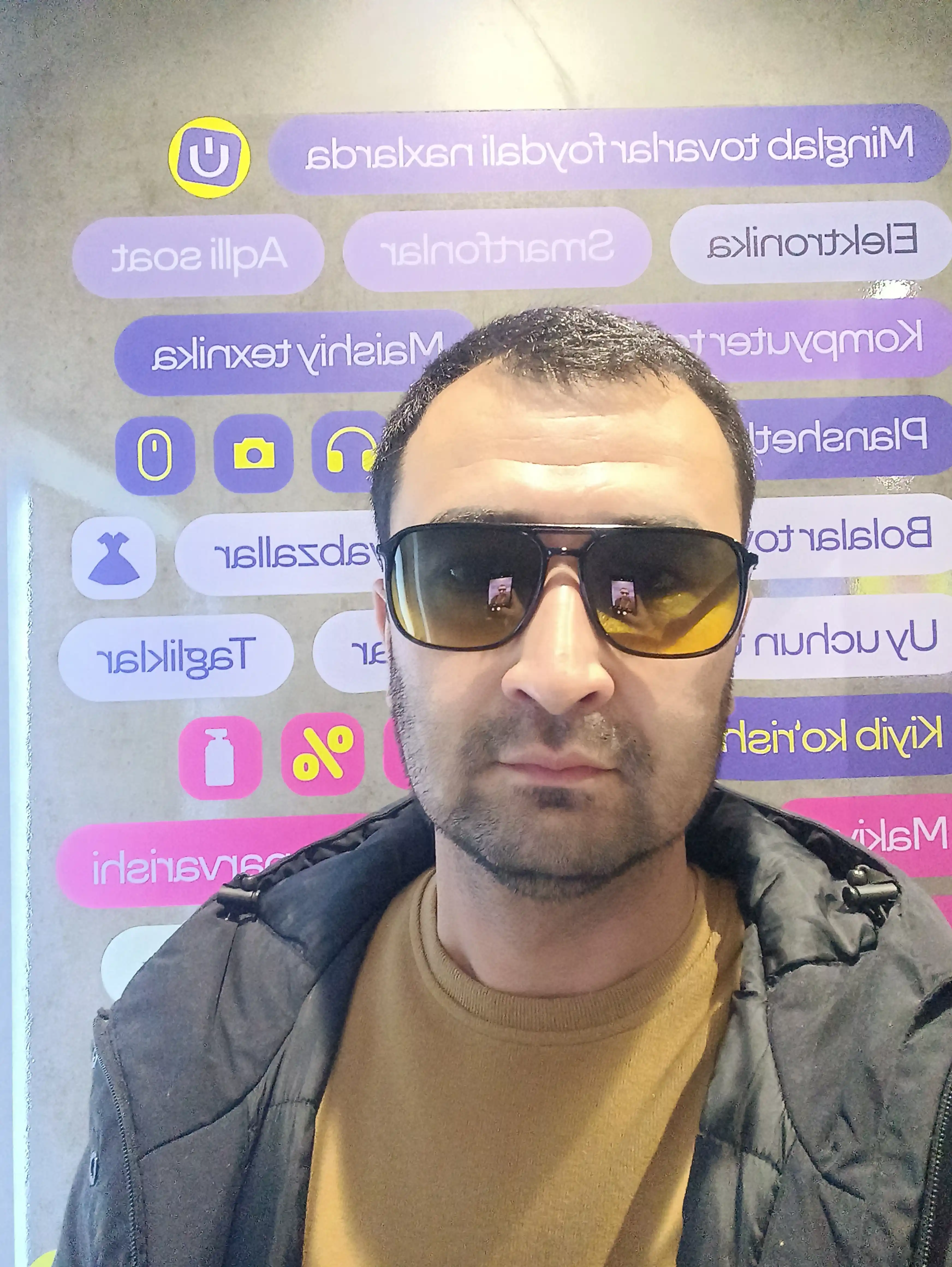 Haydovchilar uchun avtomobil chiroqlarini qaytaruvchi ko'zoynaklar