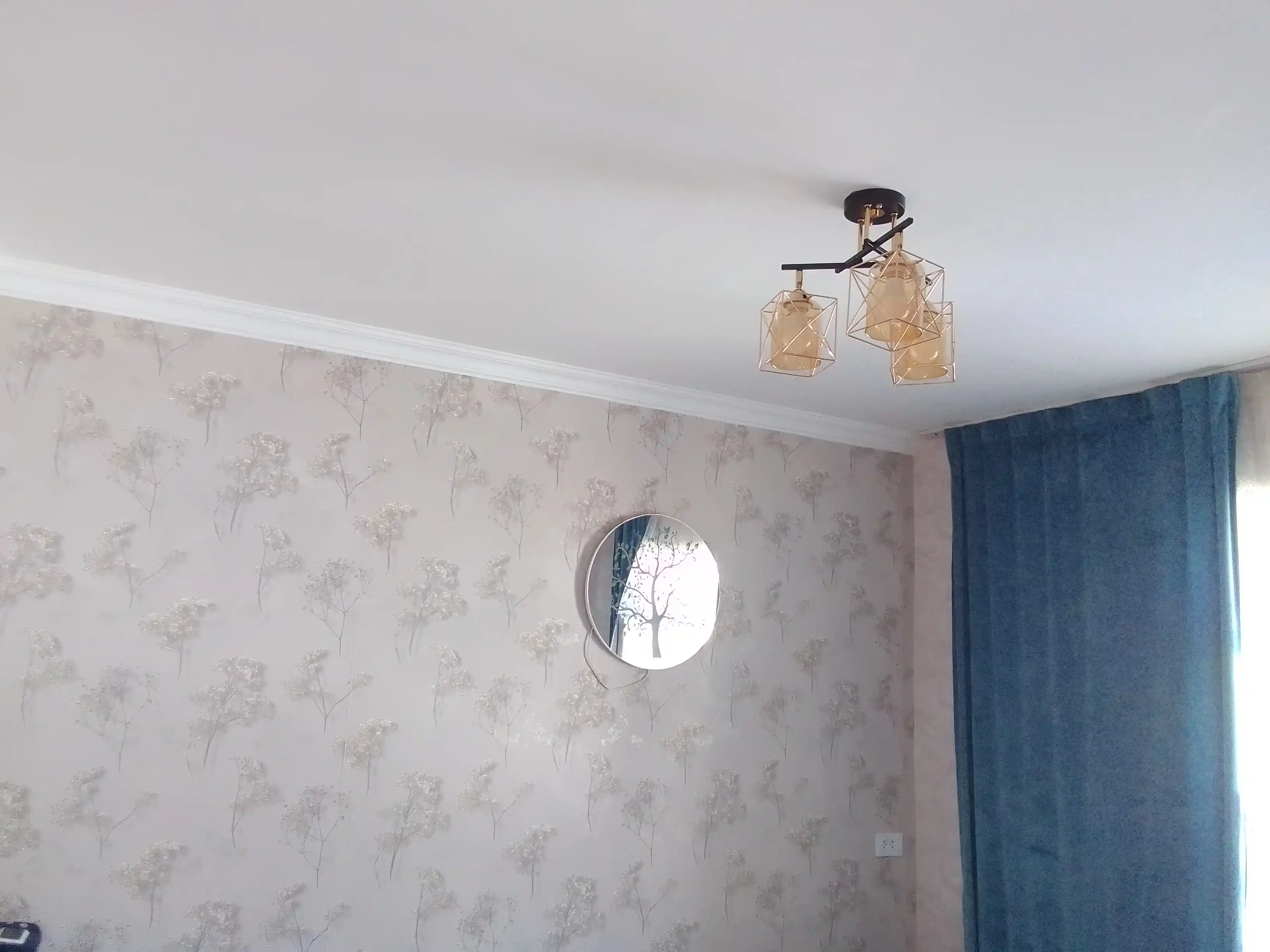 Lyustra buriluvchi plafonli, 3 xil o‘lchamda, oshxona va yotoqxona uchun, E27 patronli