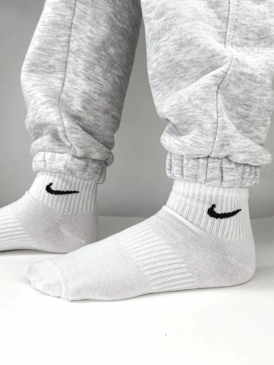 Oq Nike paypoqlari 2 juft