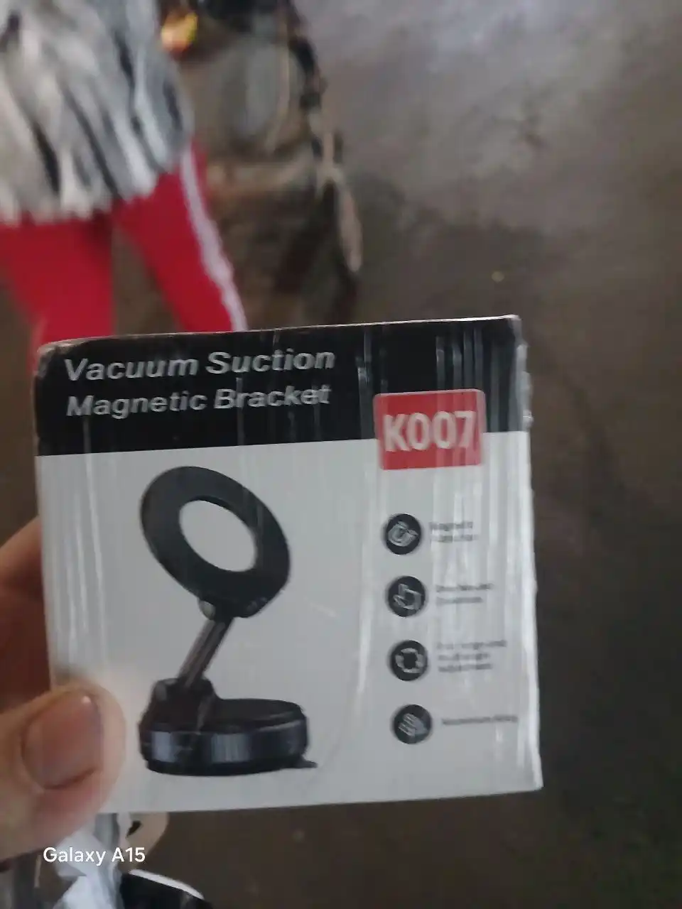 Avtomobil uchun magnit vakuumli telefon ushlagichi Magsafe bilan, 360 darajali, prisoskali