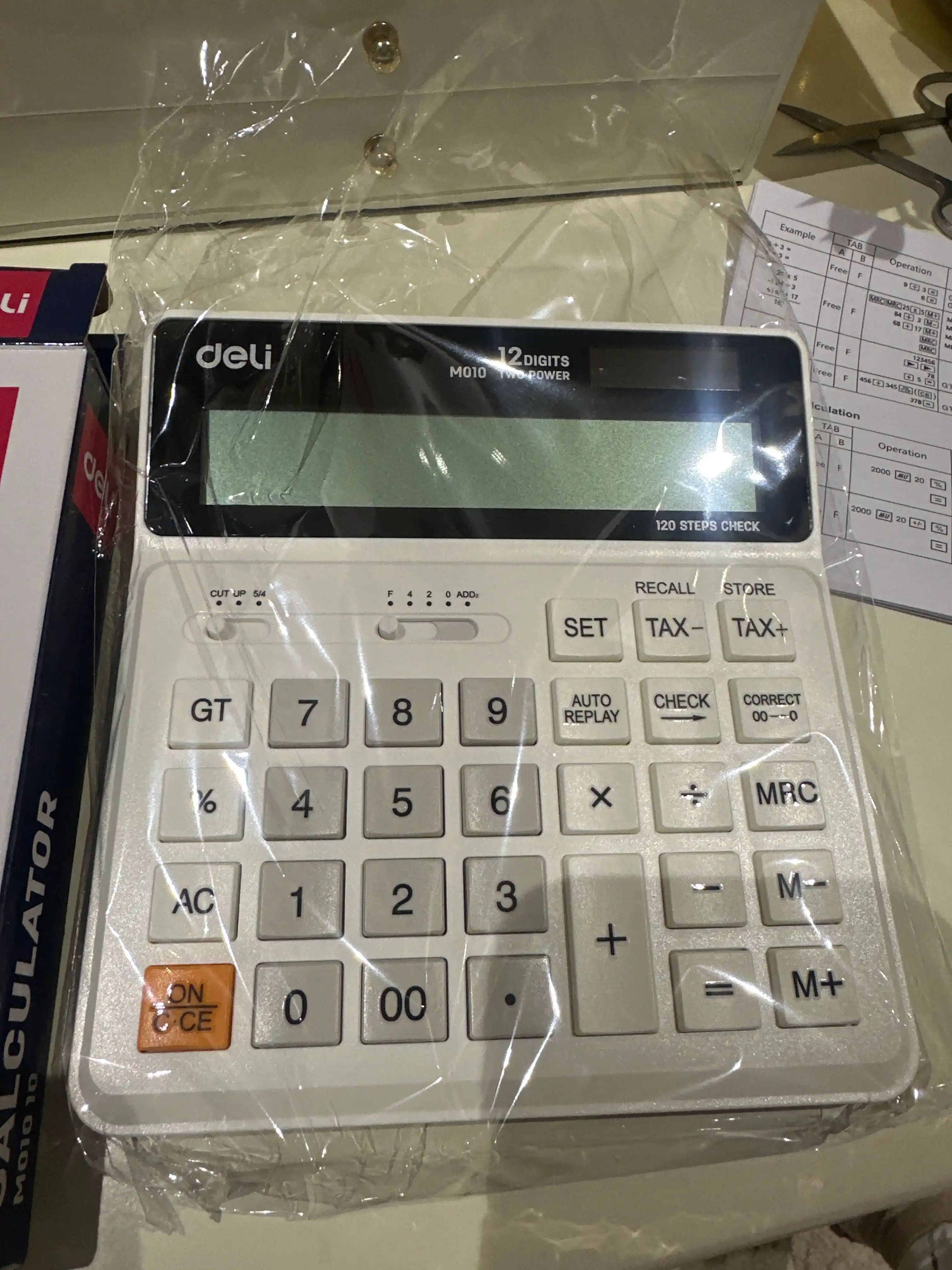 Kalkulyator Deli 01010, 12 raqamli