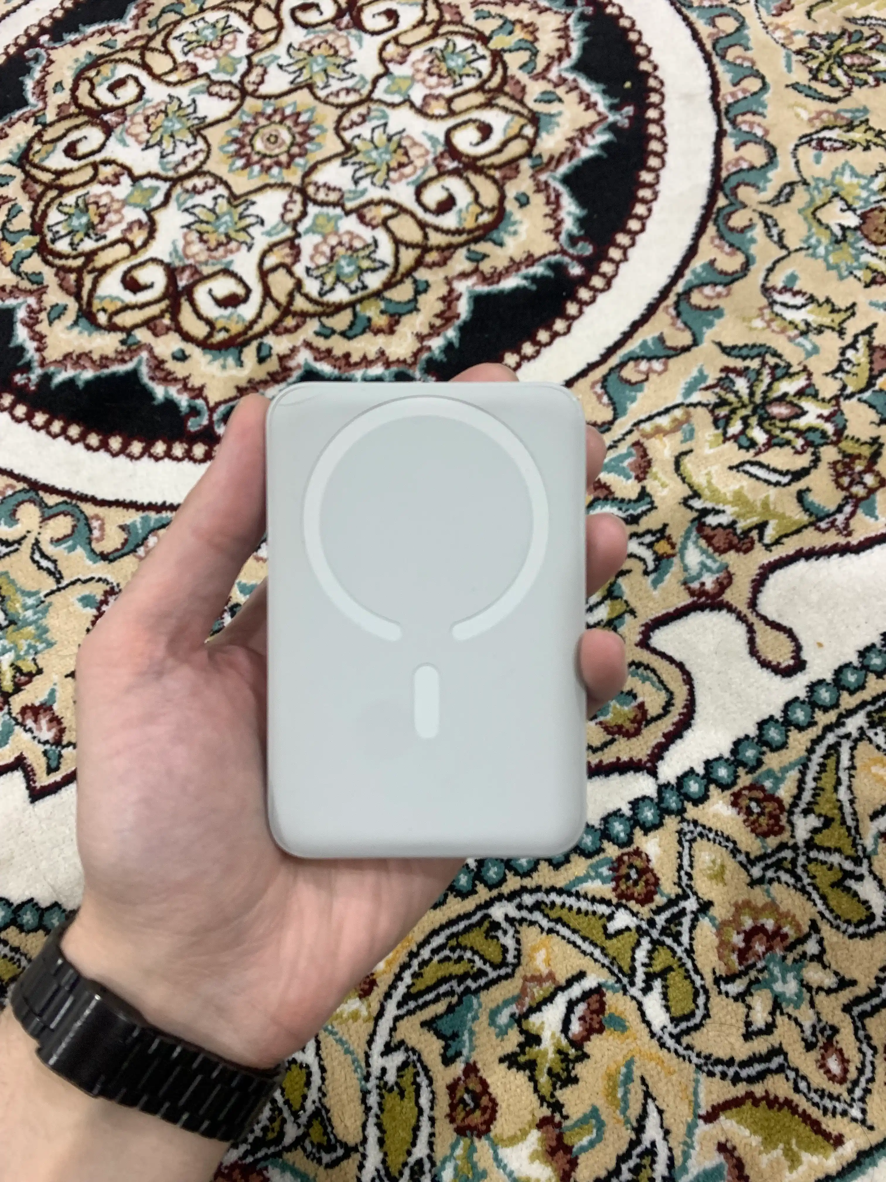 Baseus MagSafe tashqi akkumulyatori, 10000 mA/soat simsiz zaryadlash imkoniyati