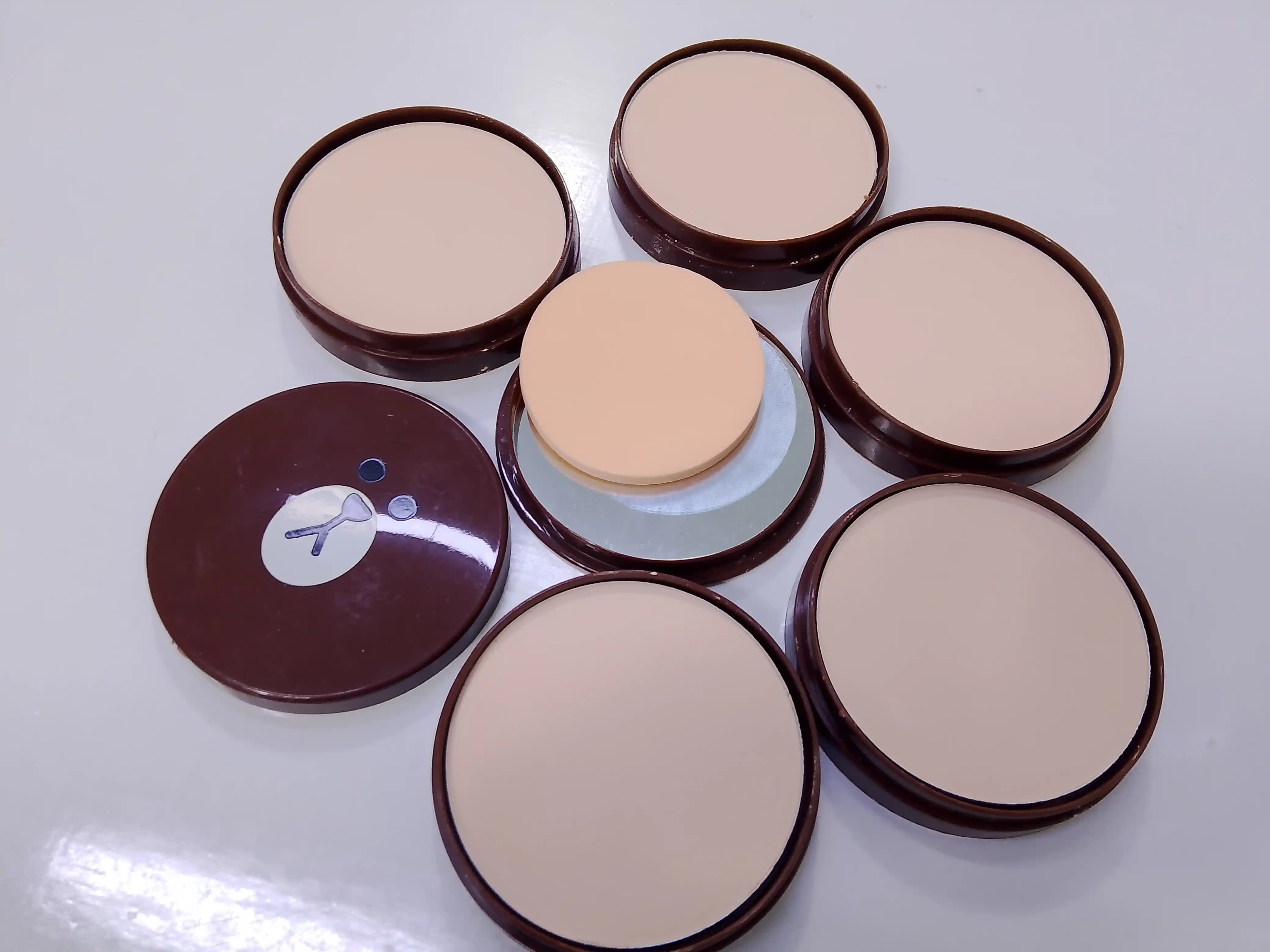 Пудра для лица 5 в 1 Anna Rose SPF 50+/РА+++