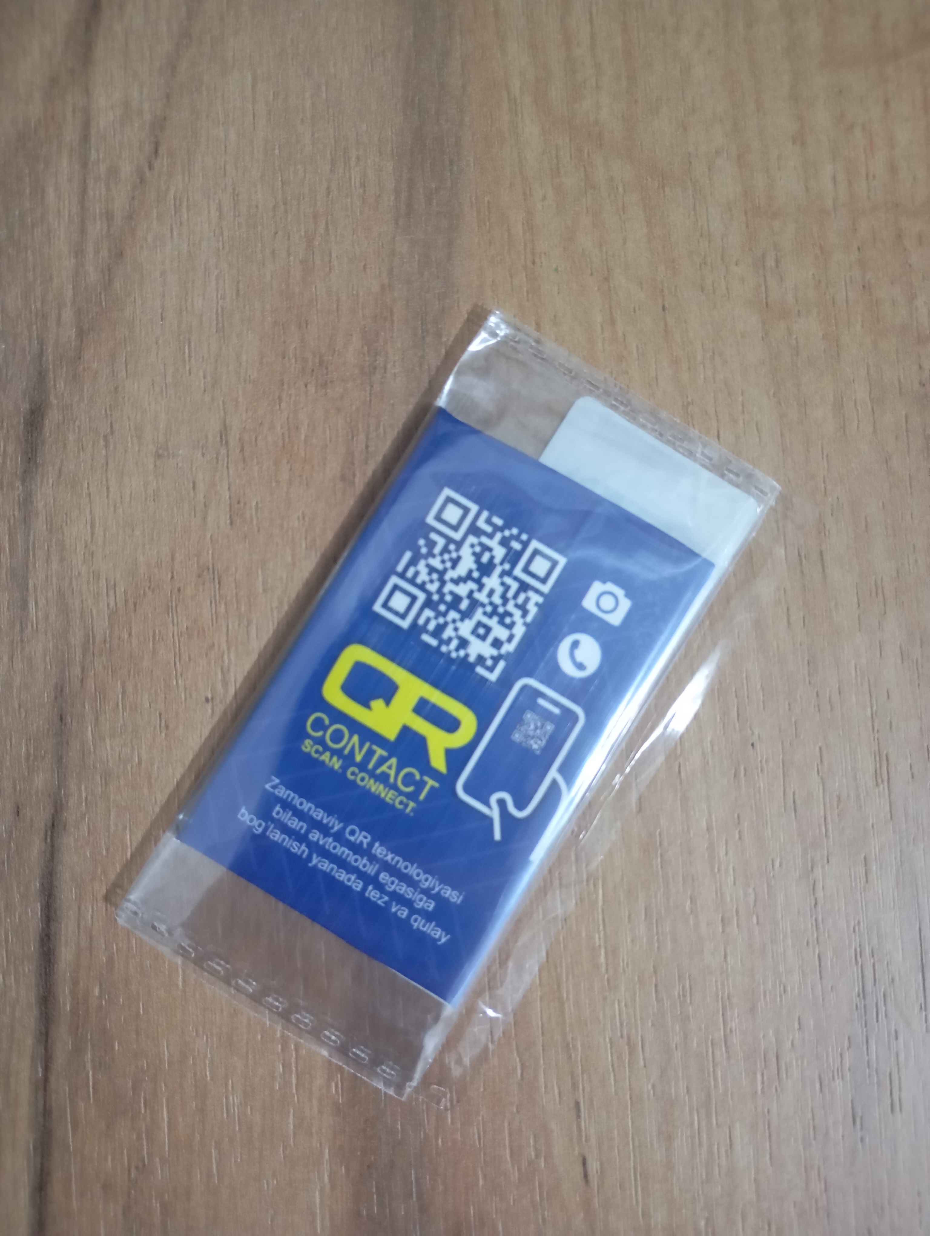 Наклейка с QR-кодом для автомобиля — связь с владельцем с звонков или уведомление