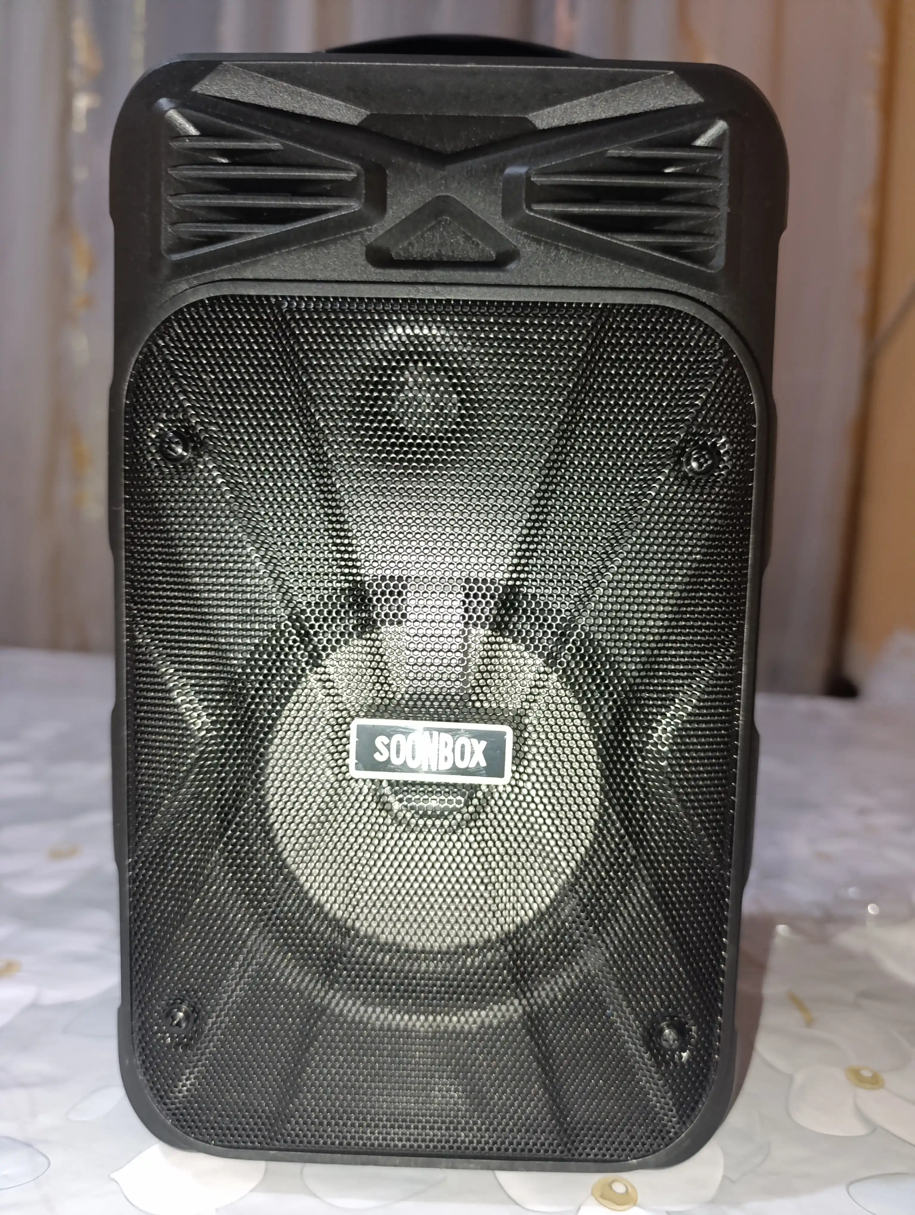 Караоке колонка Soonbox S7 с Bluetooth, FM-радио, микрофоном и LED-подсветкой