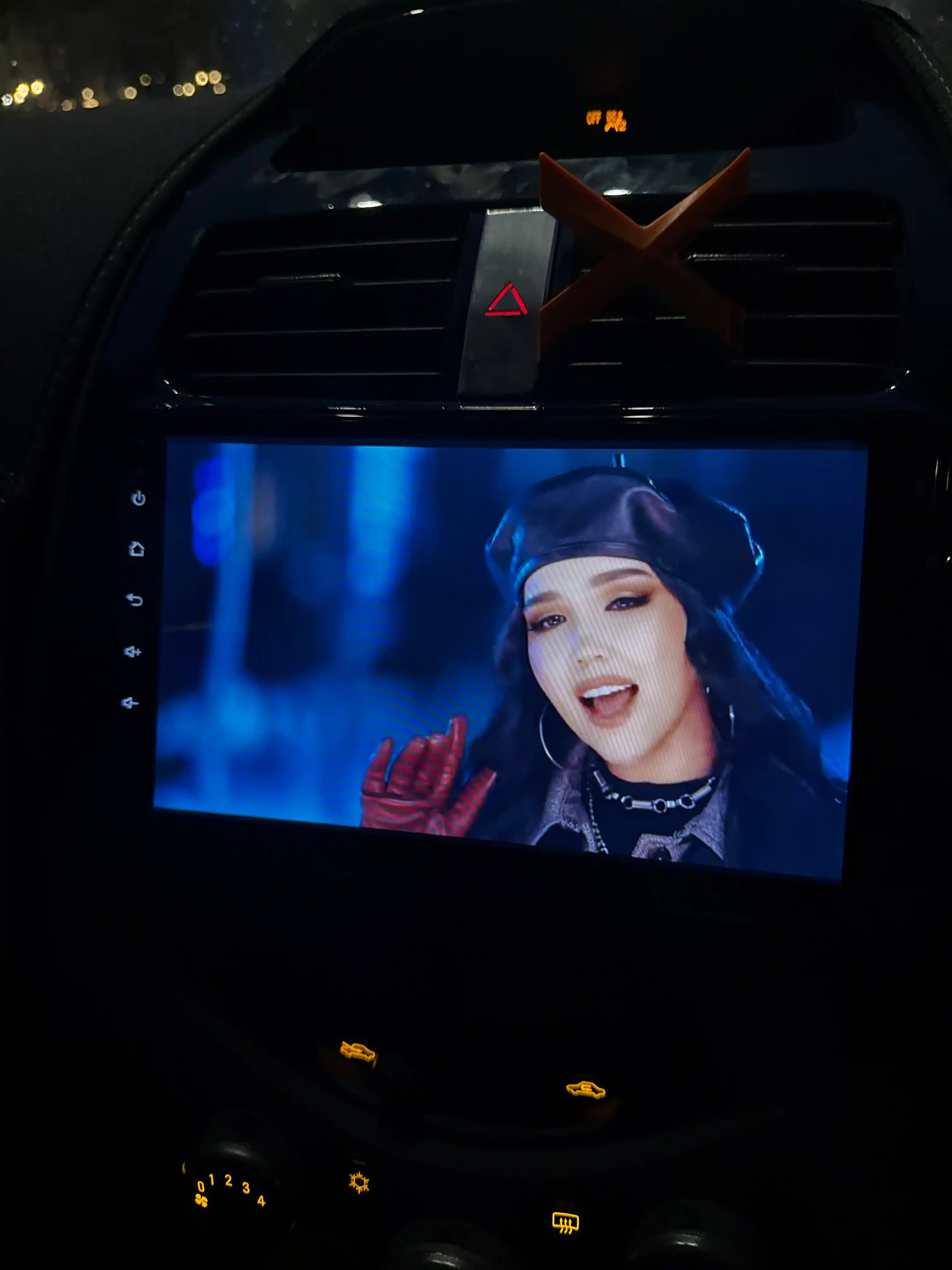 Monitor Gentra, Cobalt, Spark, Nexia 1, 2, 3 Damas, Matiz avtomobil monitorlari