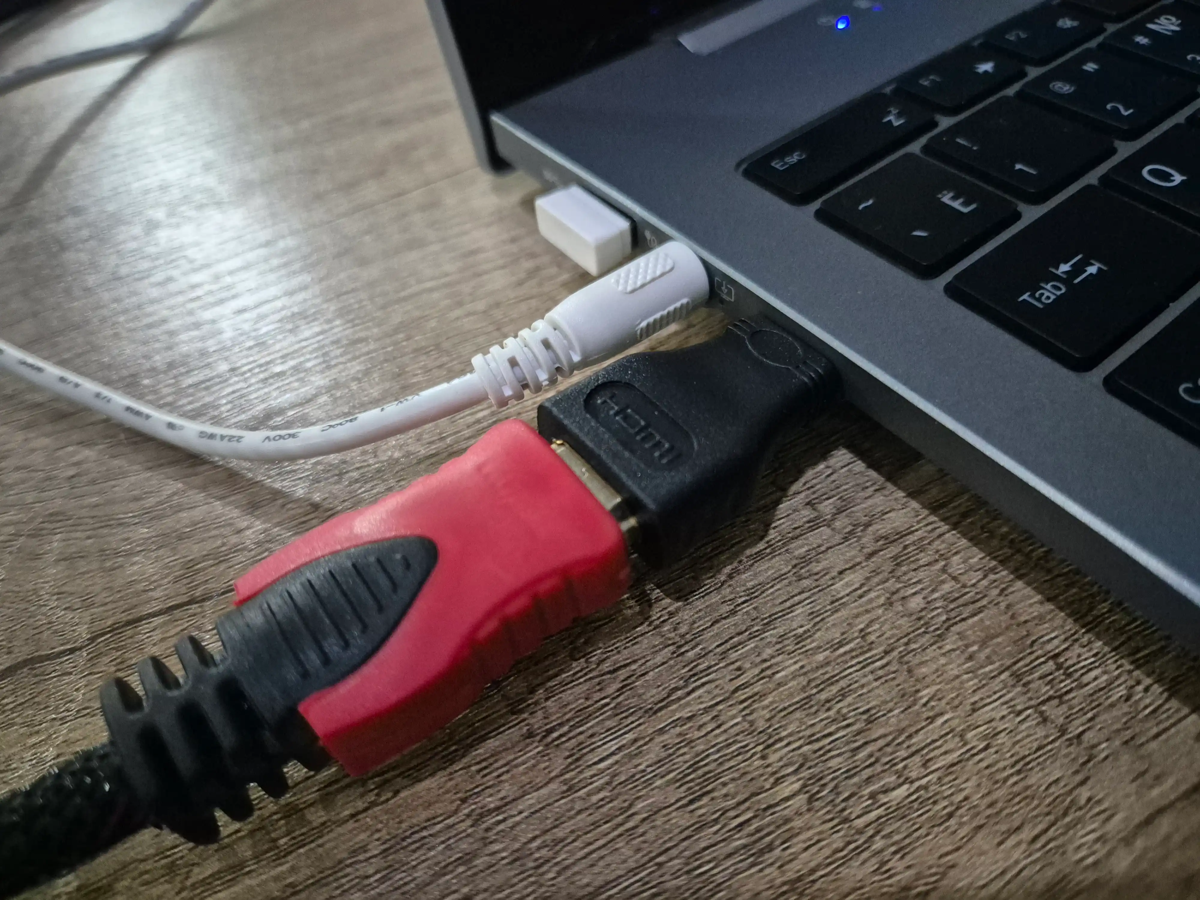 Mini HDMI adapter