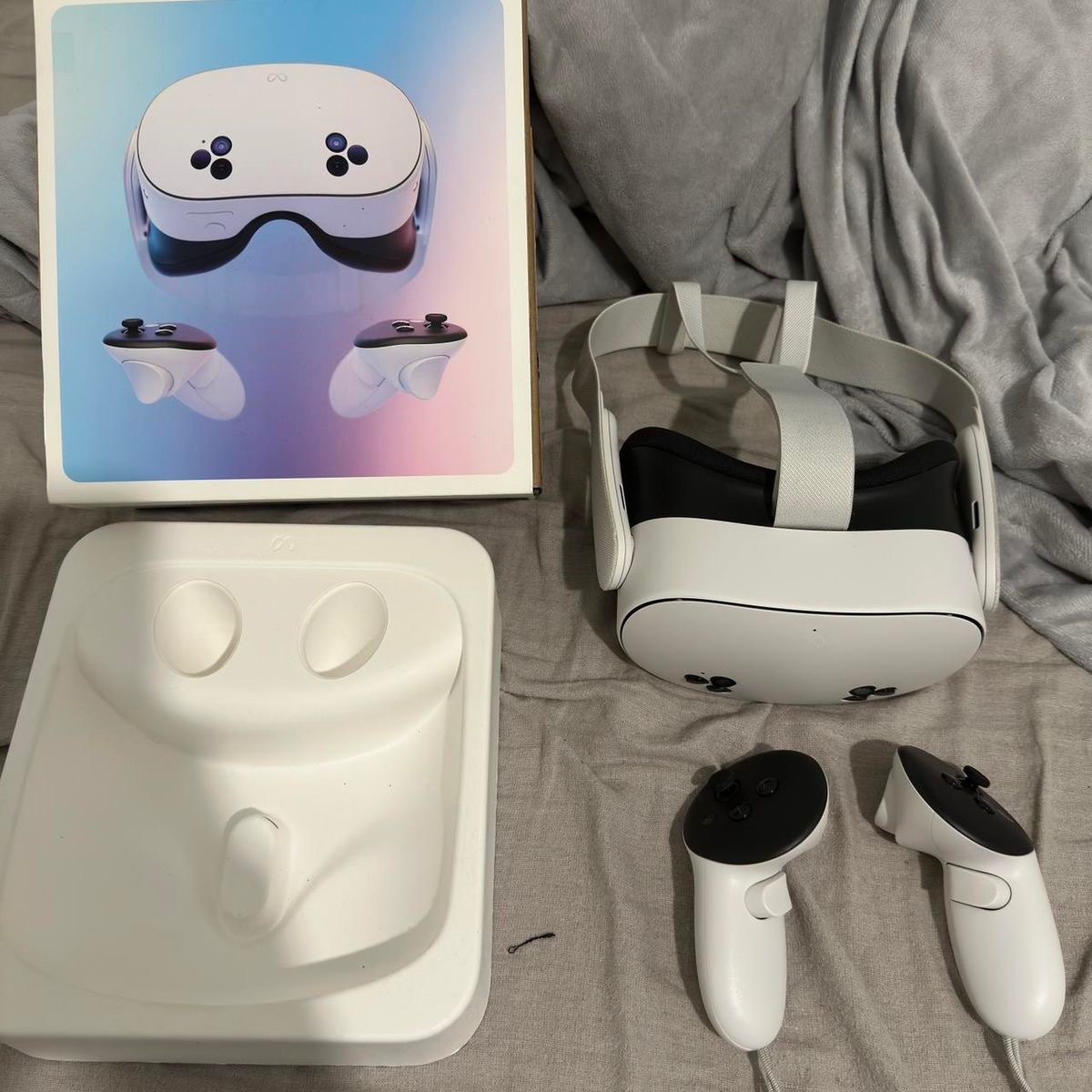 Meta Quest 3 512GB 4K avtonom virtual reallik ko‘zoynagi