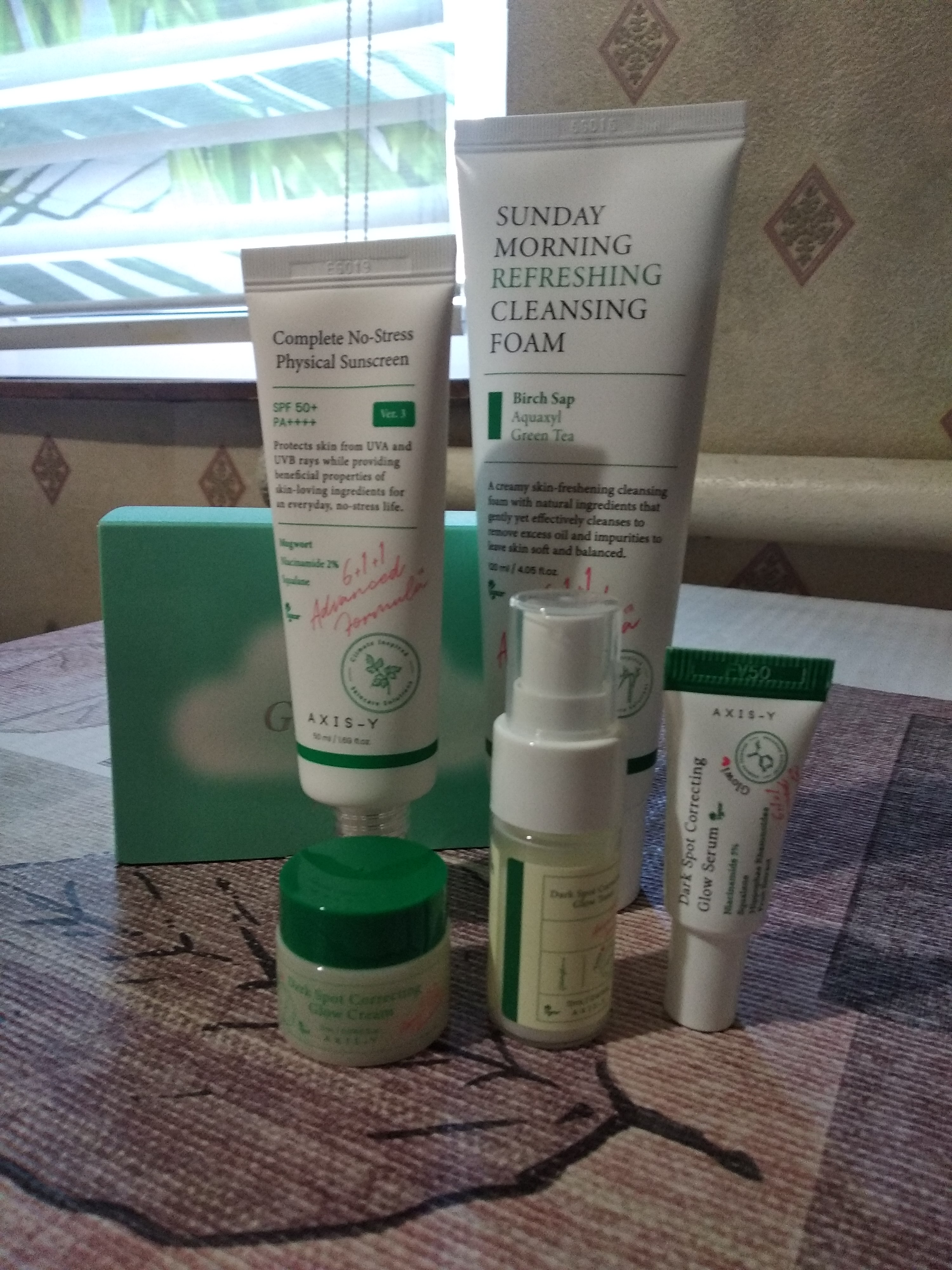 Namlovchi yuz yuvish ko‘pigi AXIS-Y Sunday Morning Refreshing Cleansing Foam, 120 ml