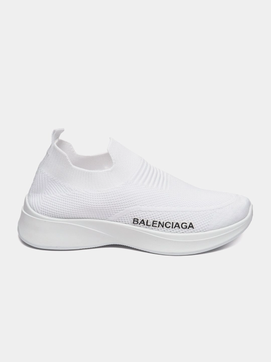 Ayollar uchun zamonaviy slip-on sport poyafzal – yengil va qula