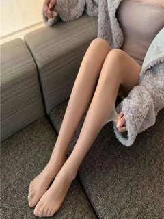 Кремовый