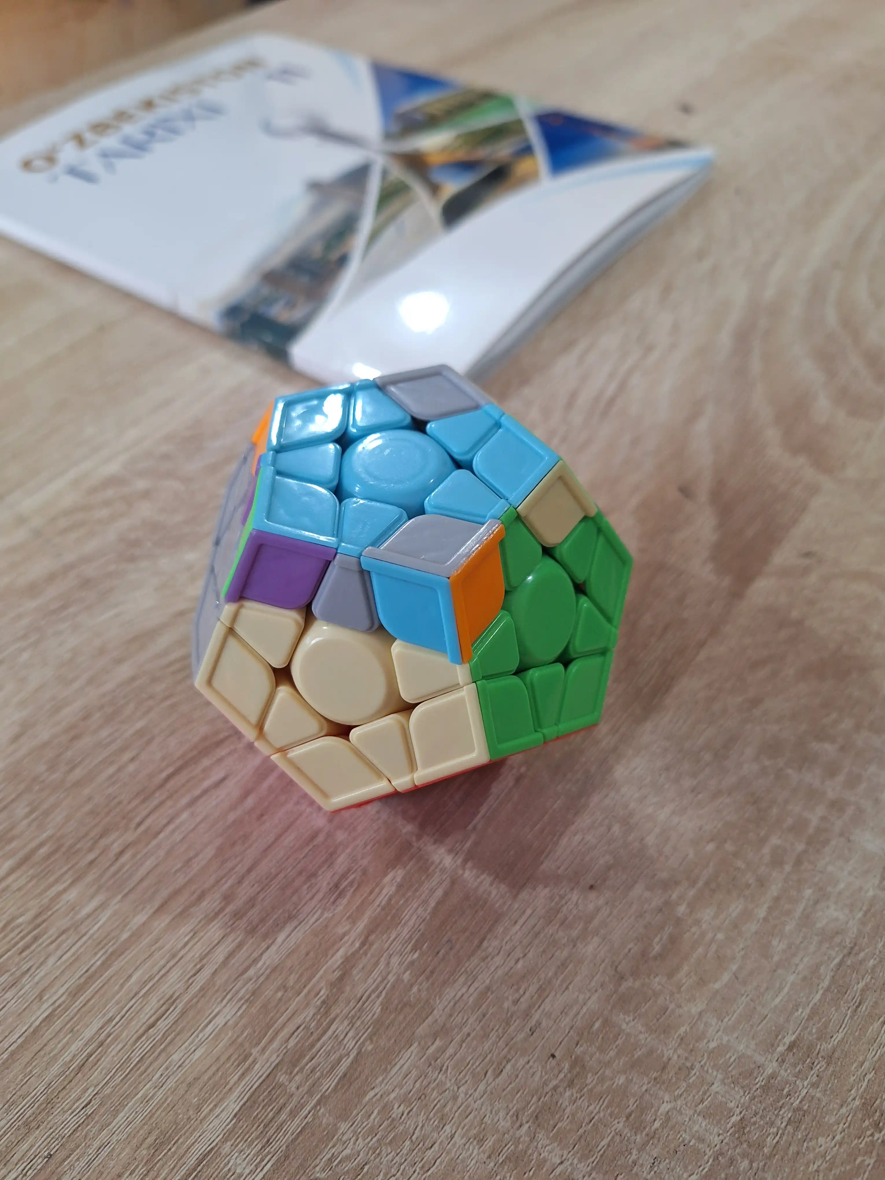 "Megamix" kubik rubik boshqotirmasi - rivojlantiruvchi,stressga qarshi o‘yinchoq