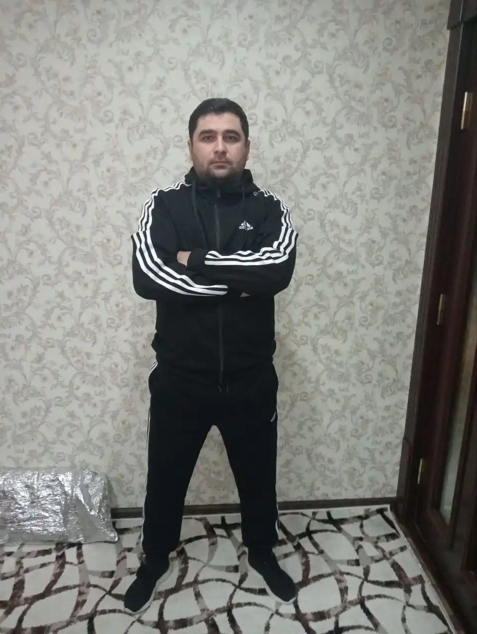 Kuz va bahor uchun erkaklar sport kiyimlari BITTA KATTA RAZMER SOTIB OLISH TAVSIYA QILI