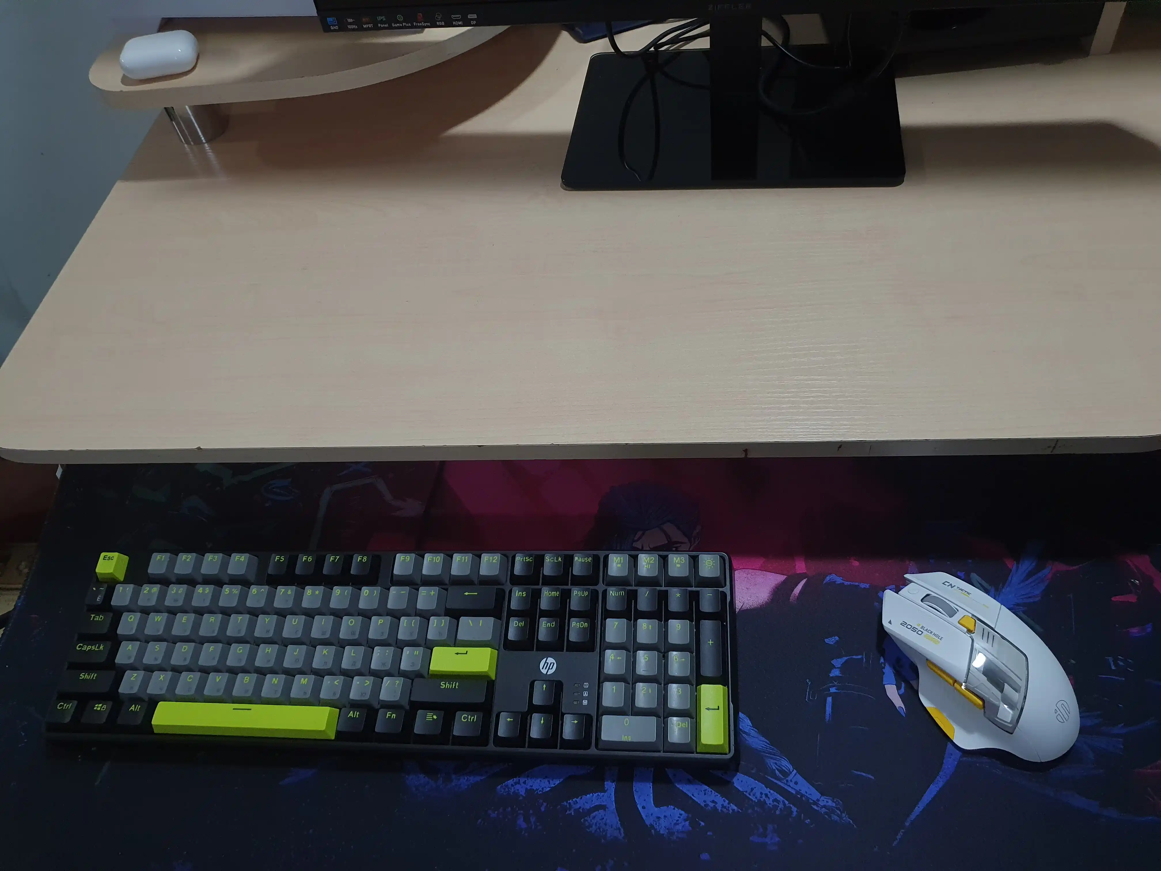 Игровая мышь Inphic A9 (V2) беспроводная, бесшумная, аккумулятором с RGB подсветкой