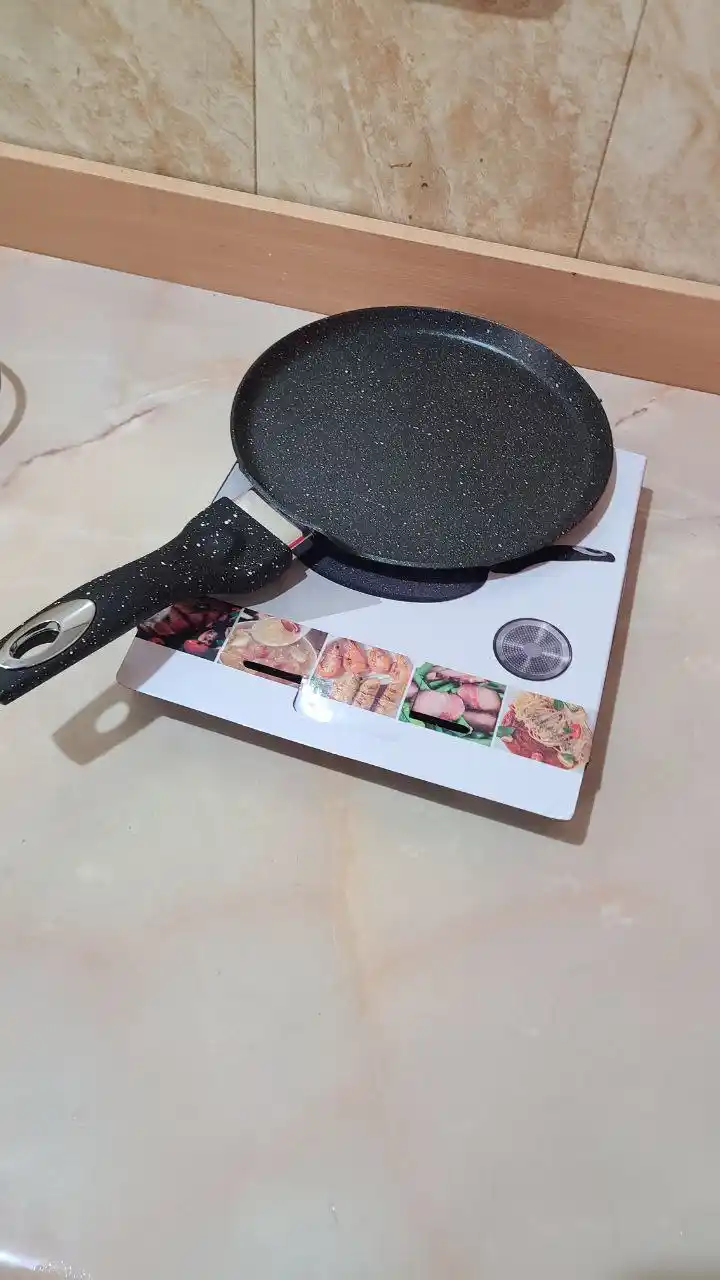 Blinchik va oladiya uchun tova, yopishmaydigan ishlab chiqaruvchisi, 22 sm, 24 sm, 26 sm