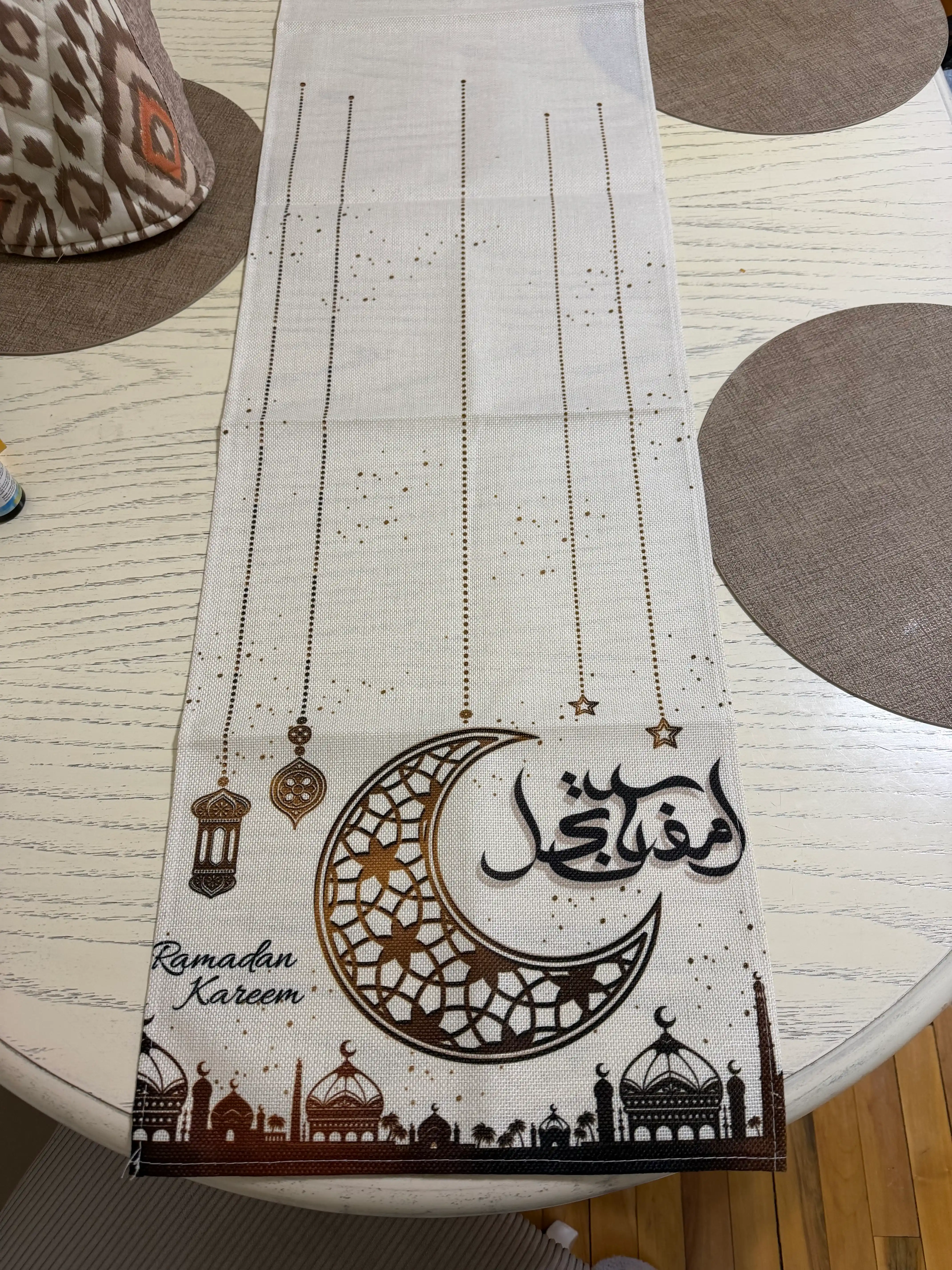 Ramadan uchun stol raneri, oy va yulduz, fonus naqshli, Eid Muborak uchun stol bezagi