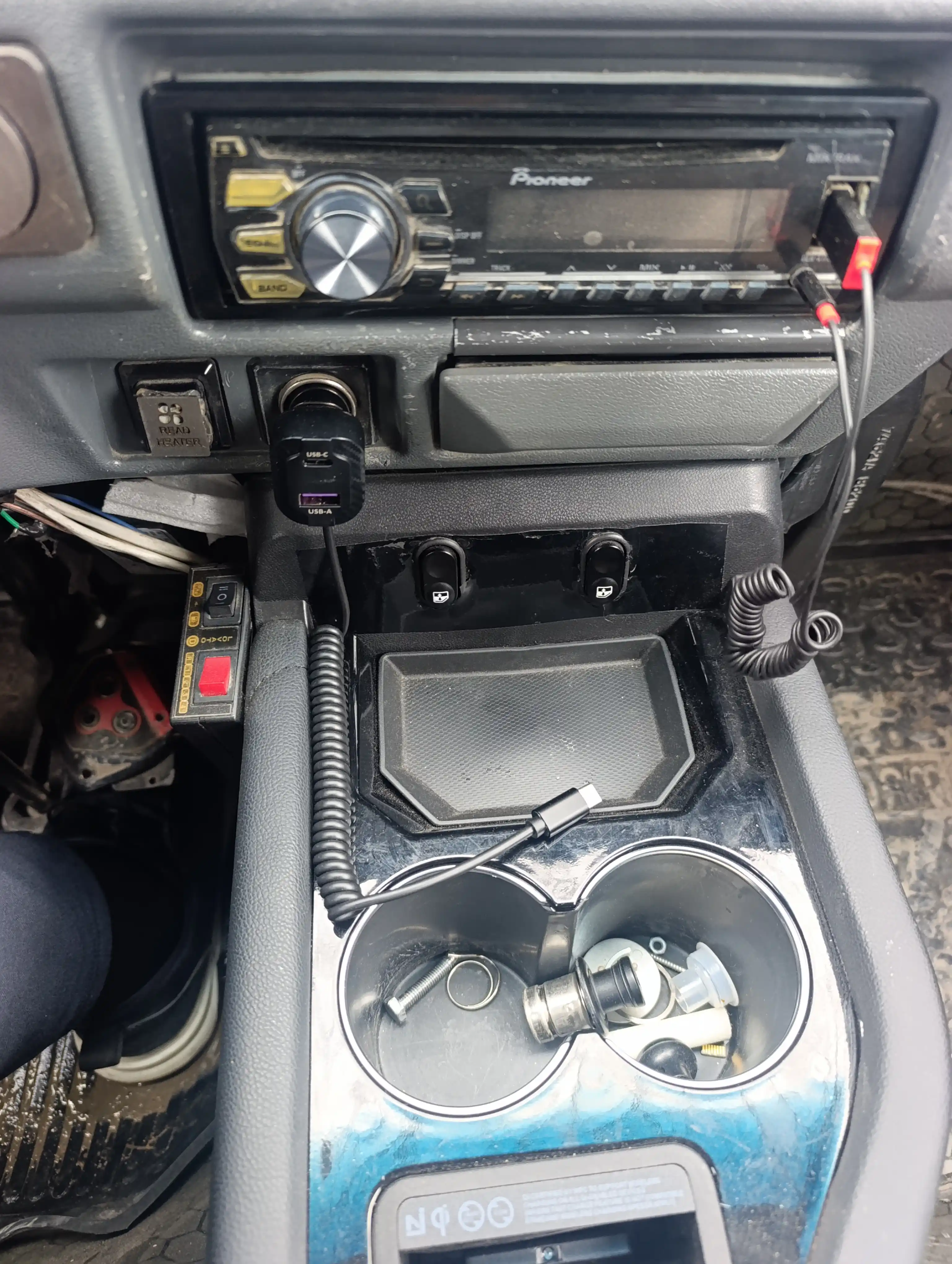 Быстрое зарядное устройство CAR CHARGER PD-3OW универсальное