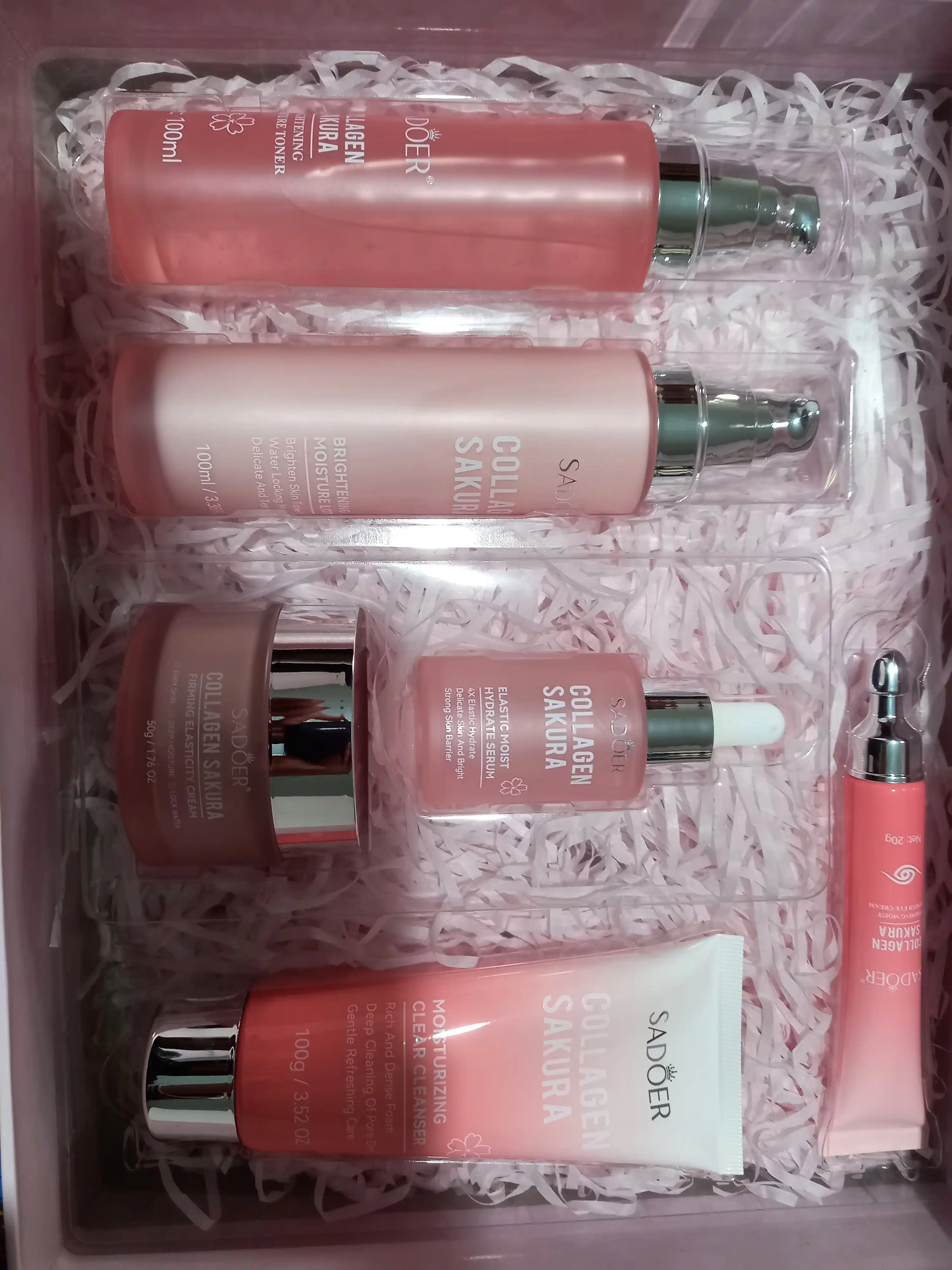 Sadoer Sakura Collagen terini namlash, oziqlantirish va yoshartirish uchun 6 in 1 to'plami