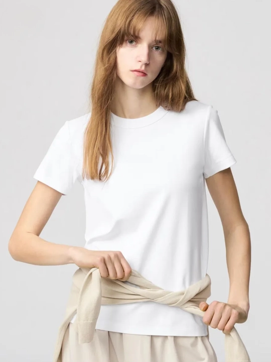 UNIQLO stilidagi juda yumshoq matodan baza futbolka, standart o'lchamda - 