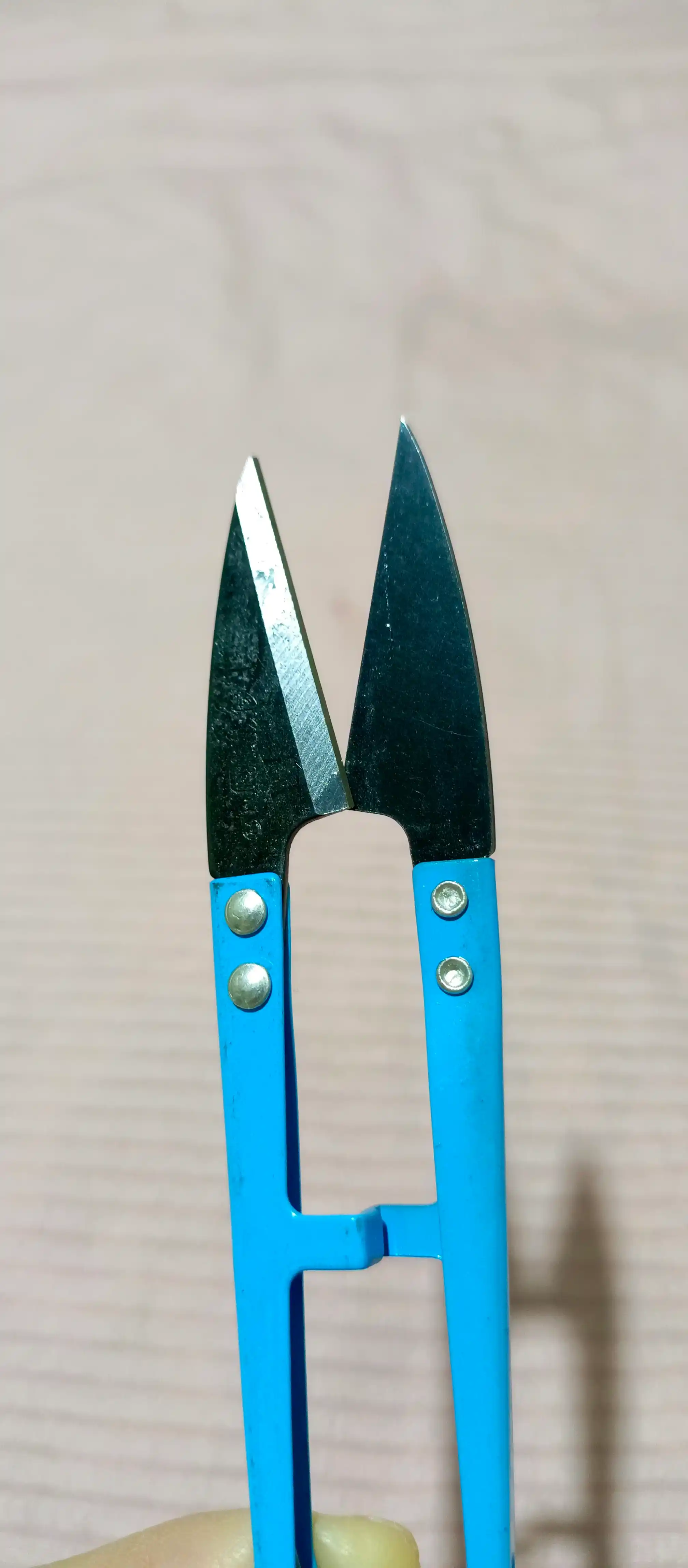 Tikuvchilar qaychisi SNIPPER