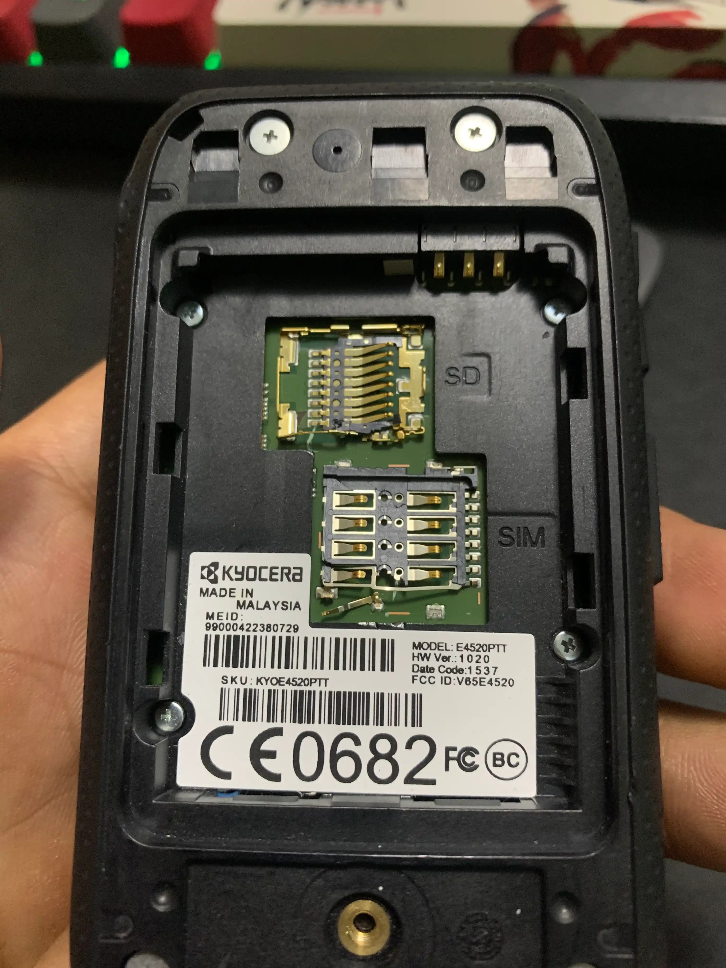 Tugmali telefon KYOCERA DURA XV CDMA Verizon Perfectum