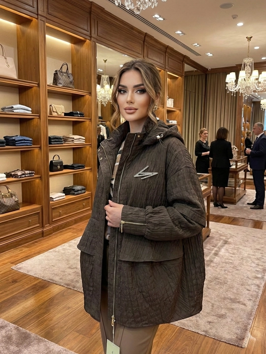 Ayollar plashi, Ayollar uchun mavsumiy oversayz kurtka (48-58 o‘lchamlar), fakturali