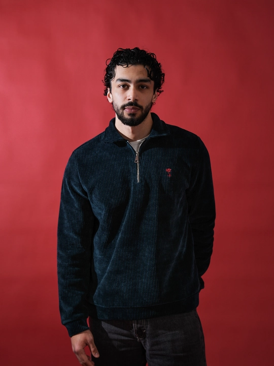 VELLUTINO qalin korduroy materialdan yasalgan yarim zamoklik jumper