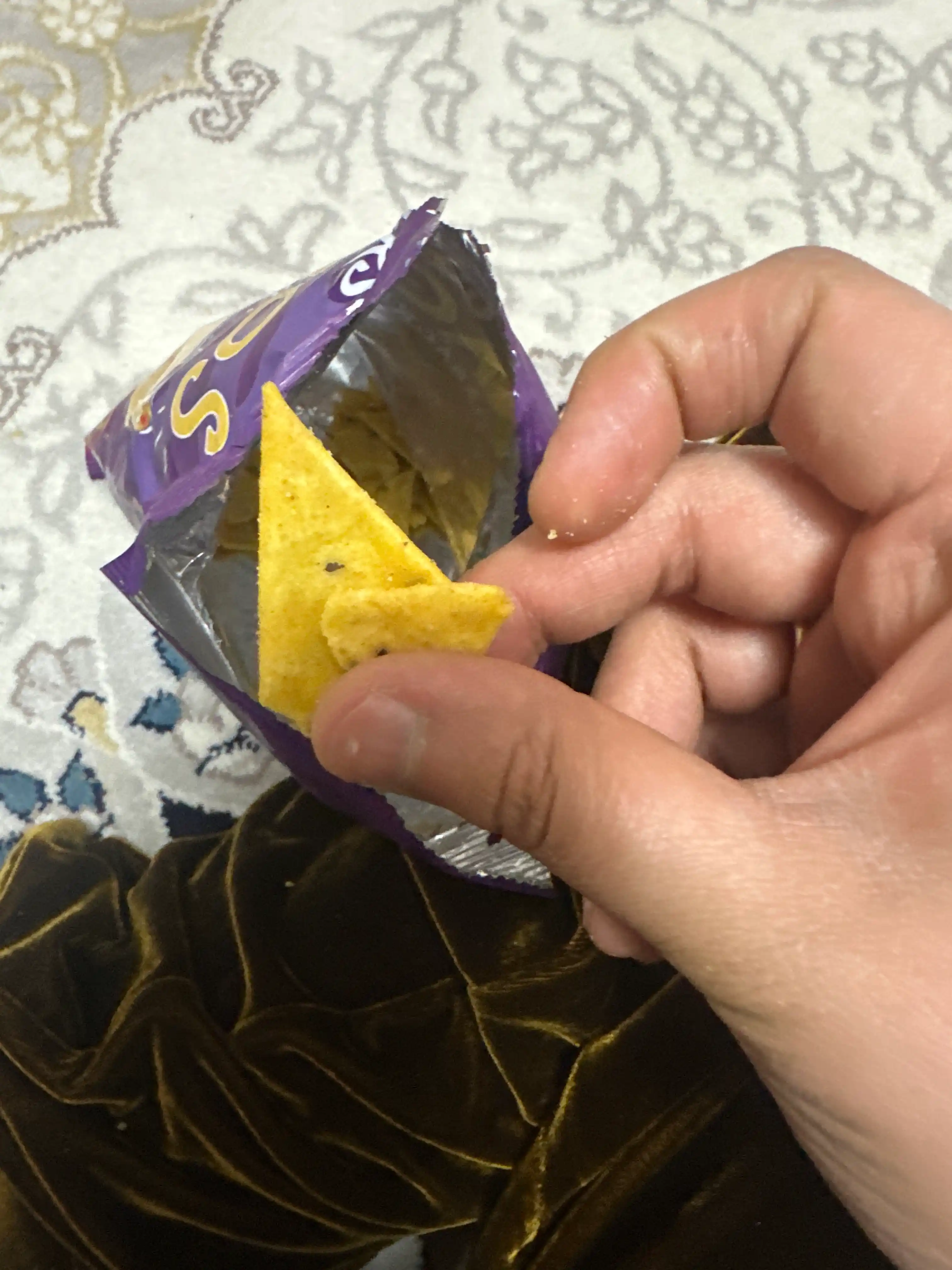 Cheers "Nachos" makkajo'xori chiplari "Chili kolbasa" ta'mi bilan 70 g