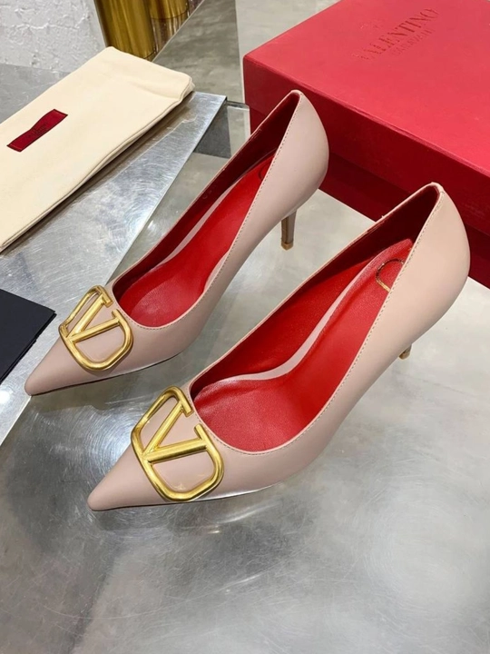 Ayollar nafis klassik VALENTINO tufli charm kabluk, 6 sm Turkiya mahsuloti razmerga razmer