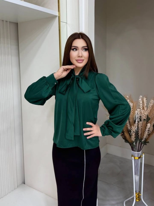 Ayollar koftasi nafis dizayni va qulayligi bilan har bir obrazga betakror joziba beradi - 