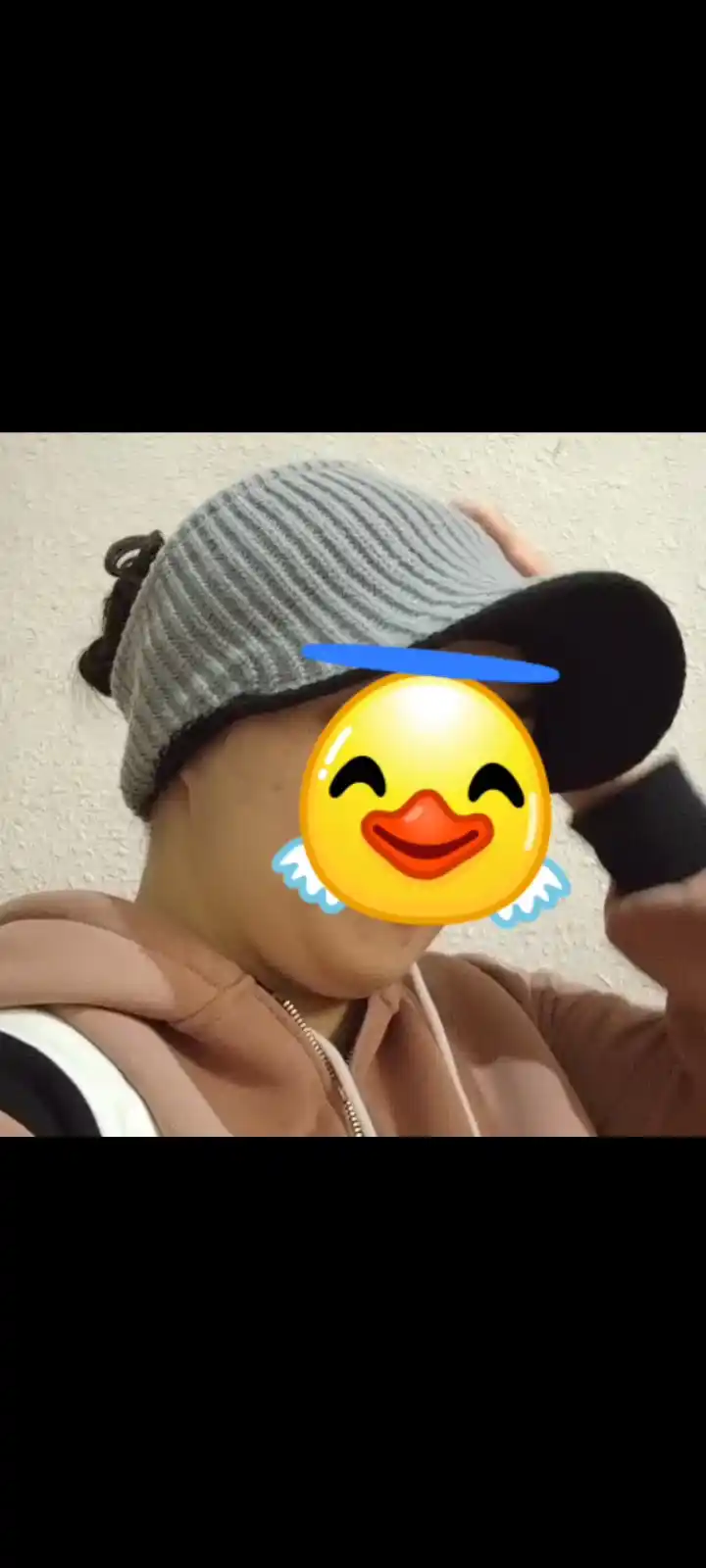 Kuzgi va qishgi ayollar kepkasi