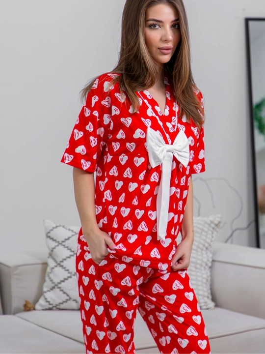 Женская пижама с сердечками и бантом – домашний костюм L–XL