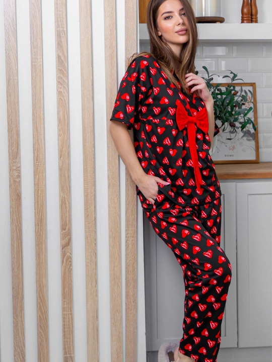 Женская пижама с сердечками и бантом – домашний костюм L–XL