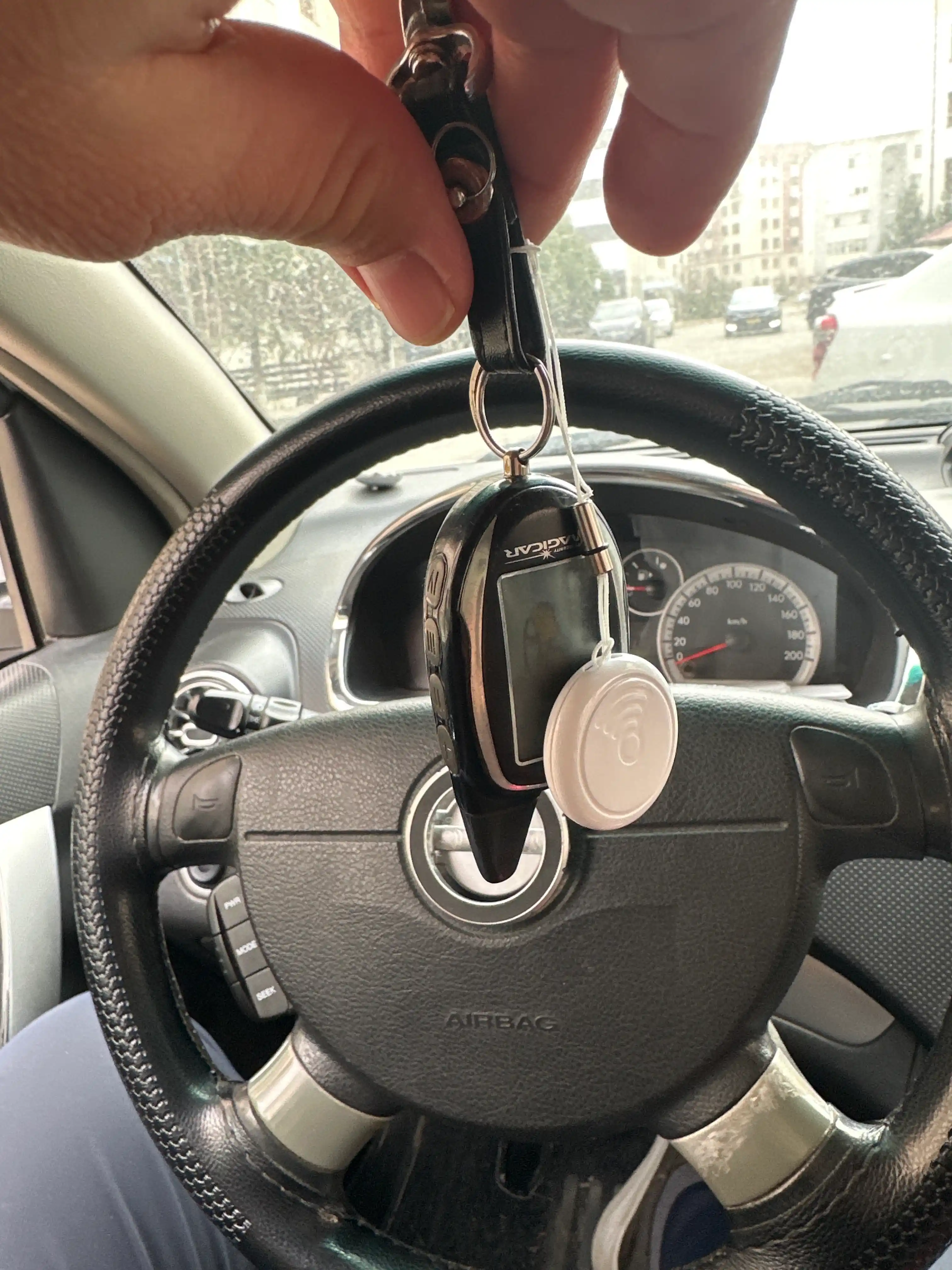 Поисковый Bluetooth-трекер для вещей - совместим с Локатор, аналог AirTag, iOS MFi