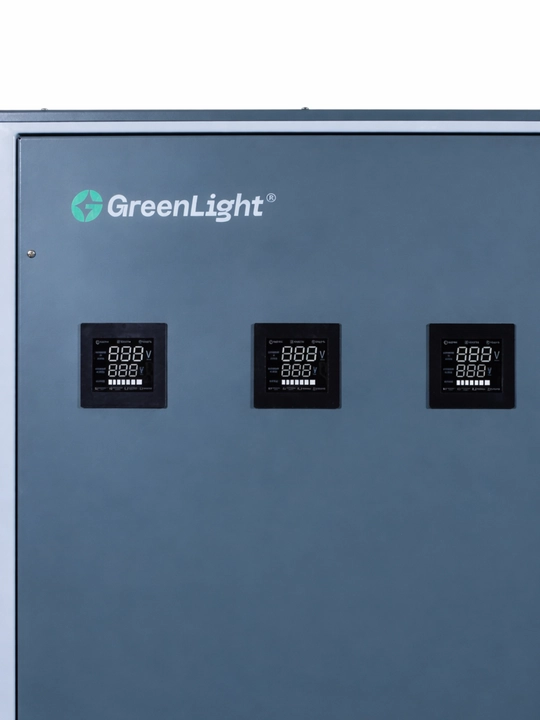 GreenLight kuchlanish stabilizatori, uch fazali 380 V, servoprivodli, 180–600 kVA