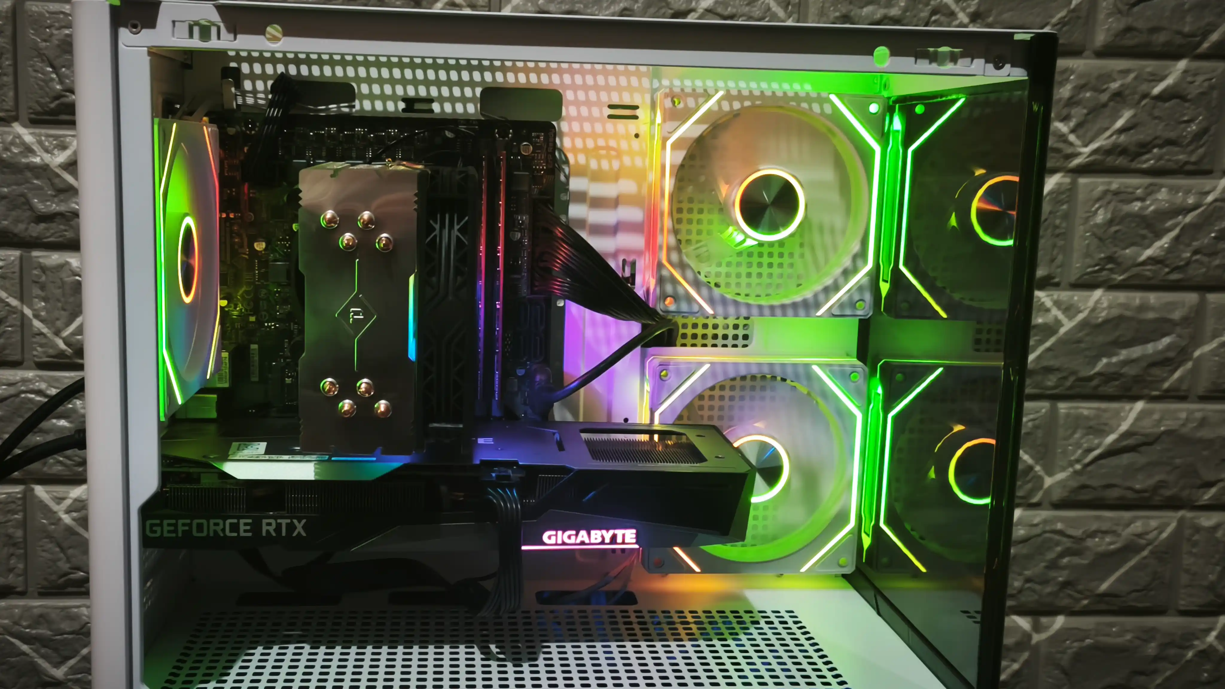 Diamond R4M Nova PC Korpus, M-ATX, Mini-ITX, ARGB Fanli, Gaming Kompyuter Korpusi