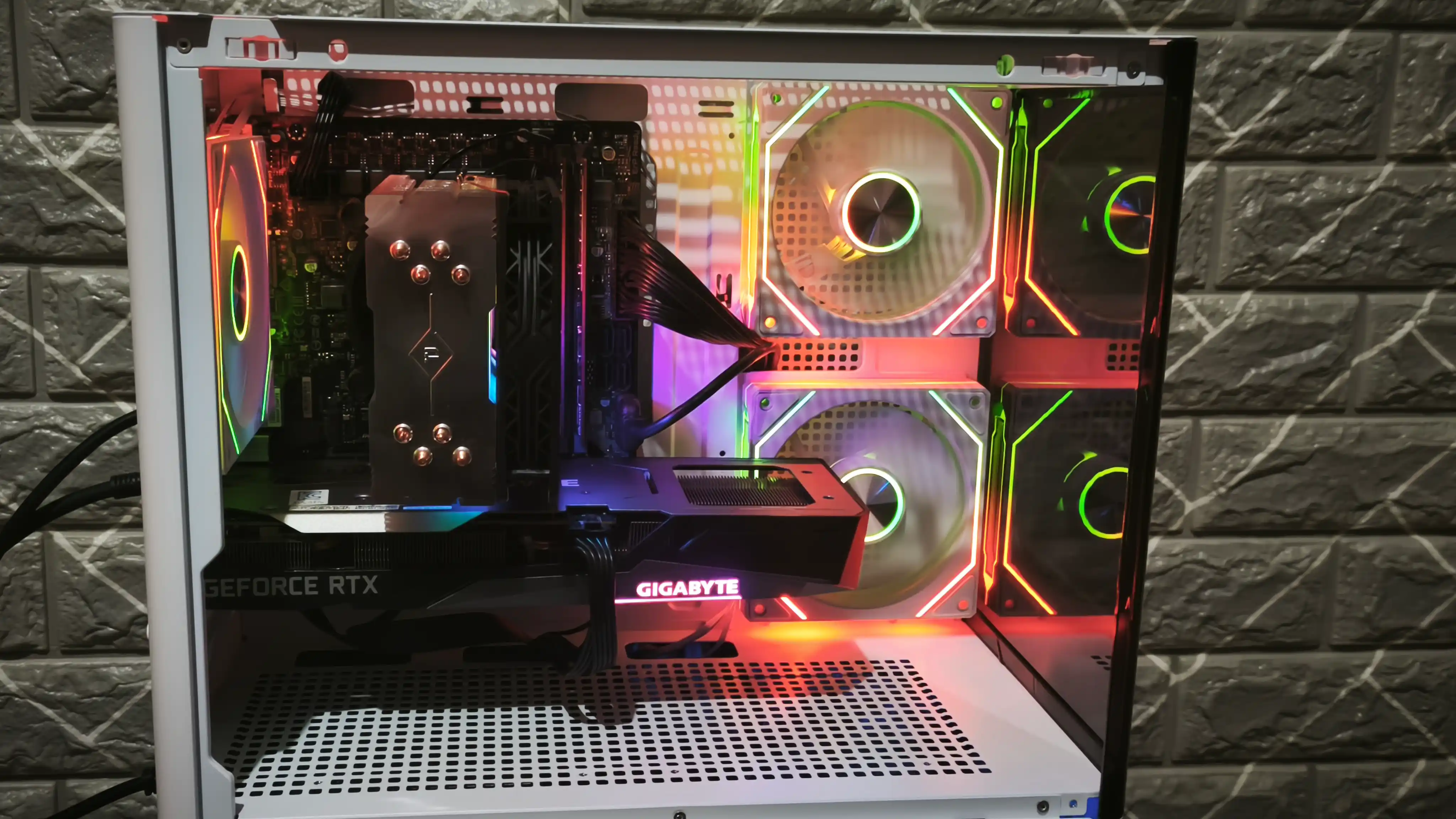 Diamond R4M Nova PC Korpus, M-ATX, Mini-ITX, ARGB Fanli, Gaming Kompyuter Korpusi