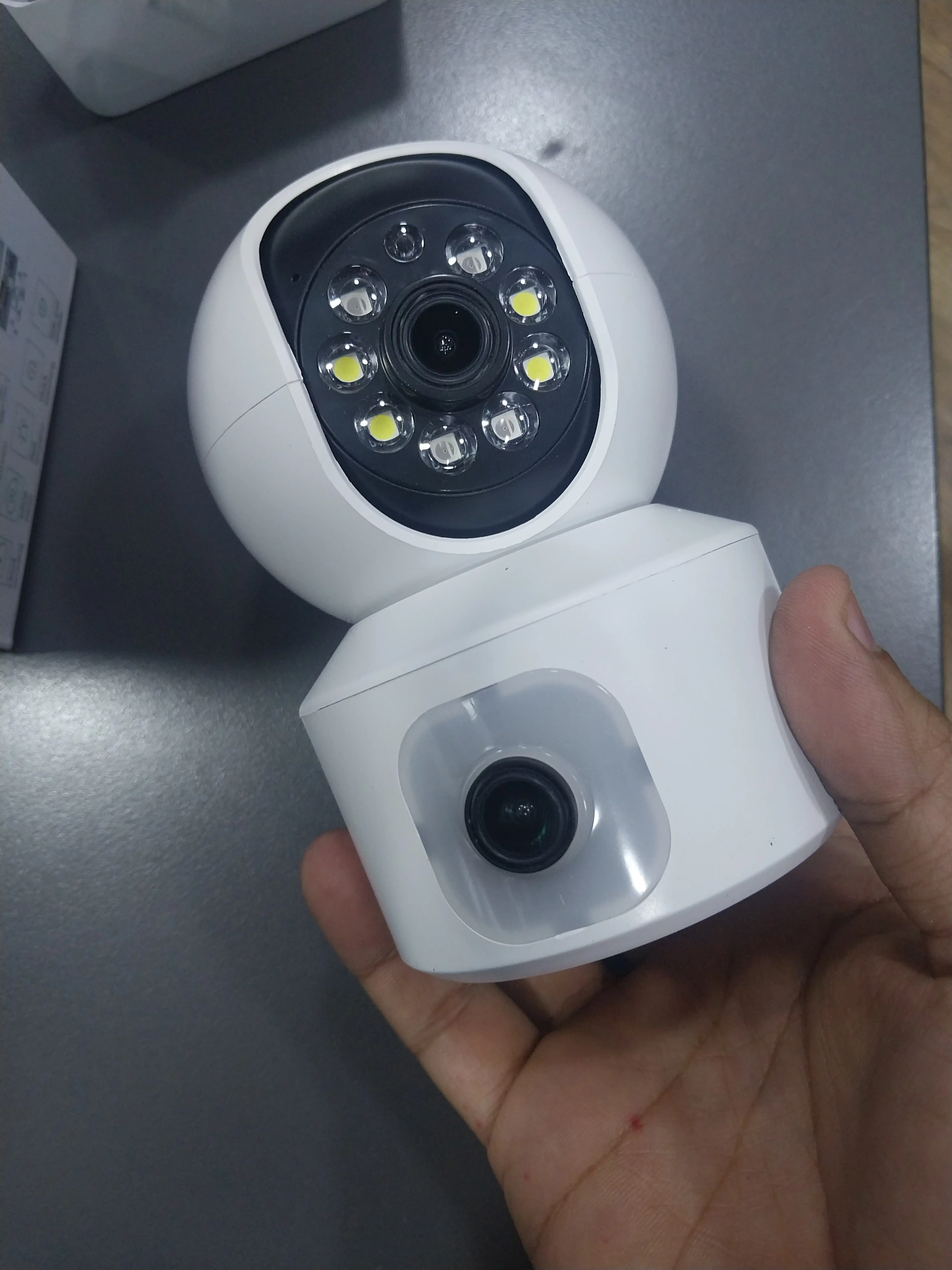 Juft linzali va harakat sensoriga ega Wi-Fi video kuzatuv kamerasi