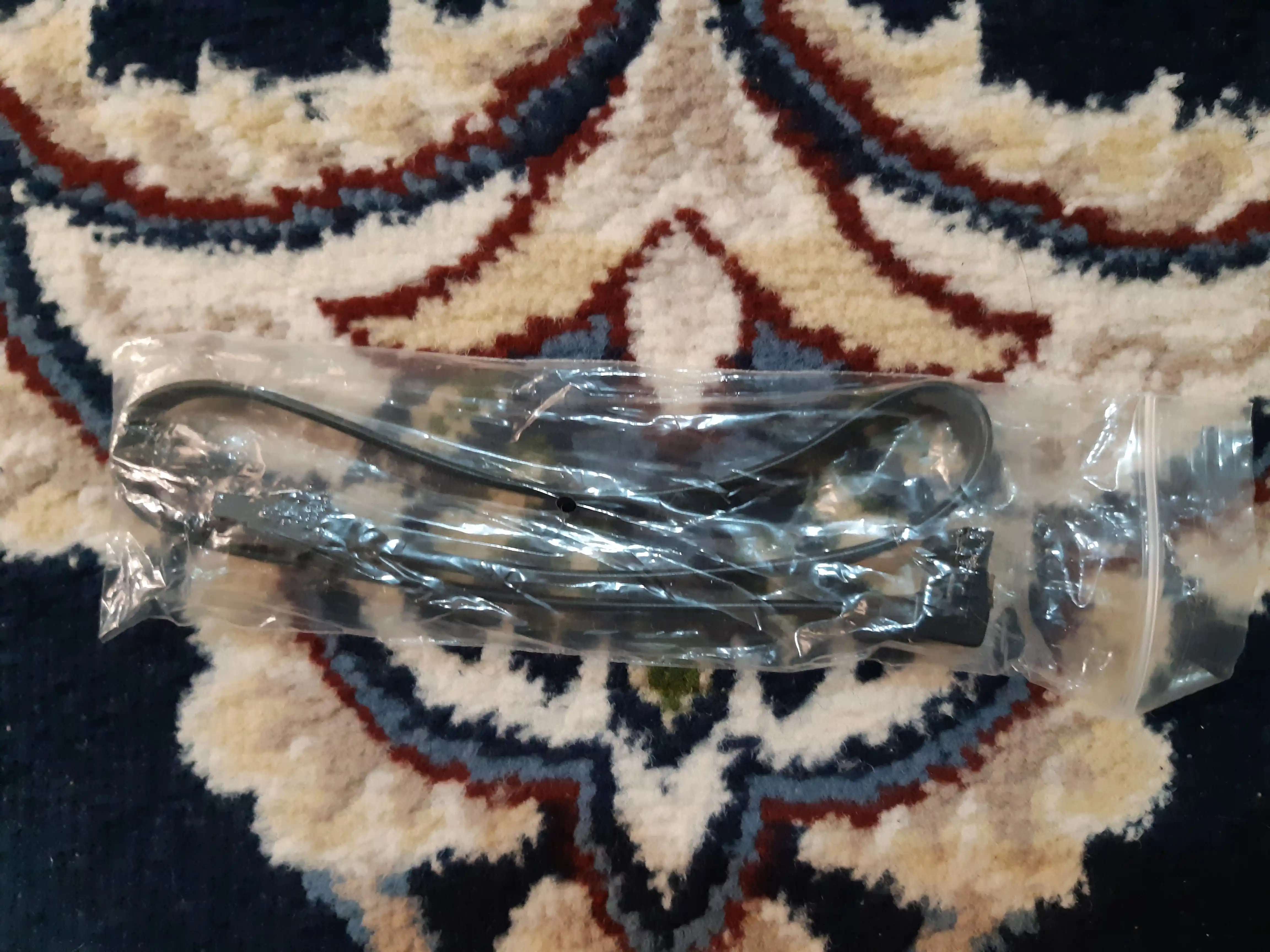 SATA shleyf kabel, 6 Gb/s, SSD, HDD, DVD ni ulash uchun qulf bilan