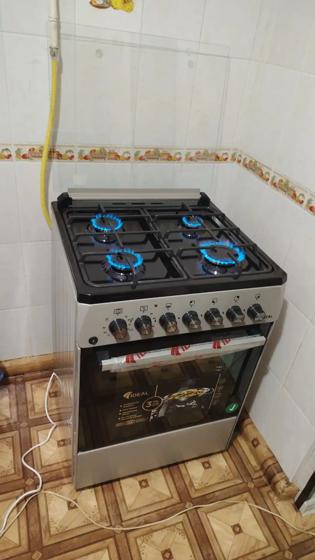 Gaz plita Ideal L250, 4 konforkali, hajmi 65 litr, 60 * 60