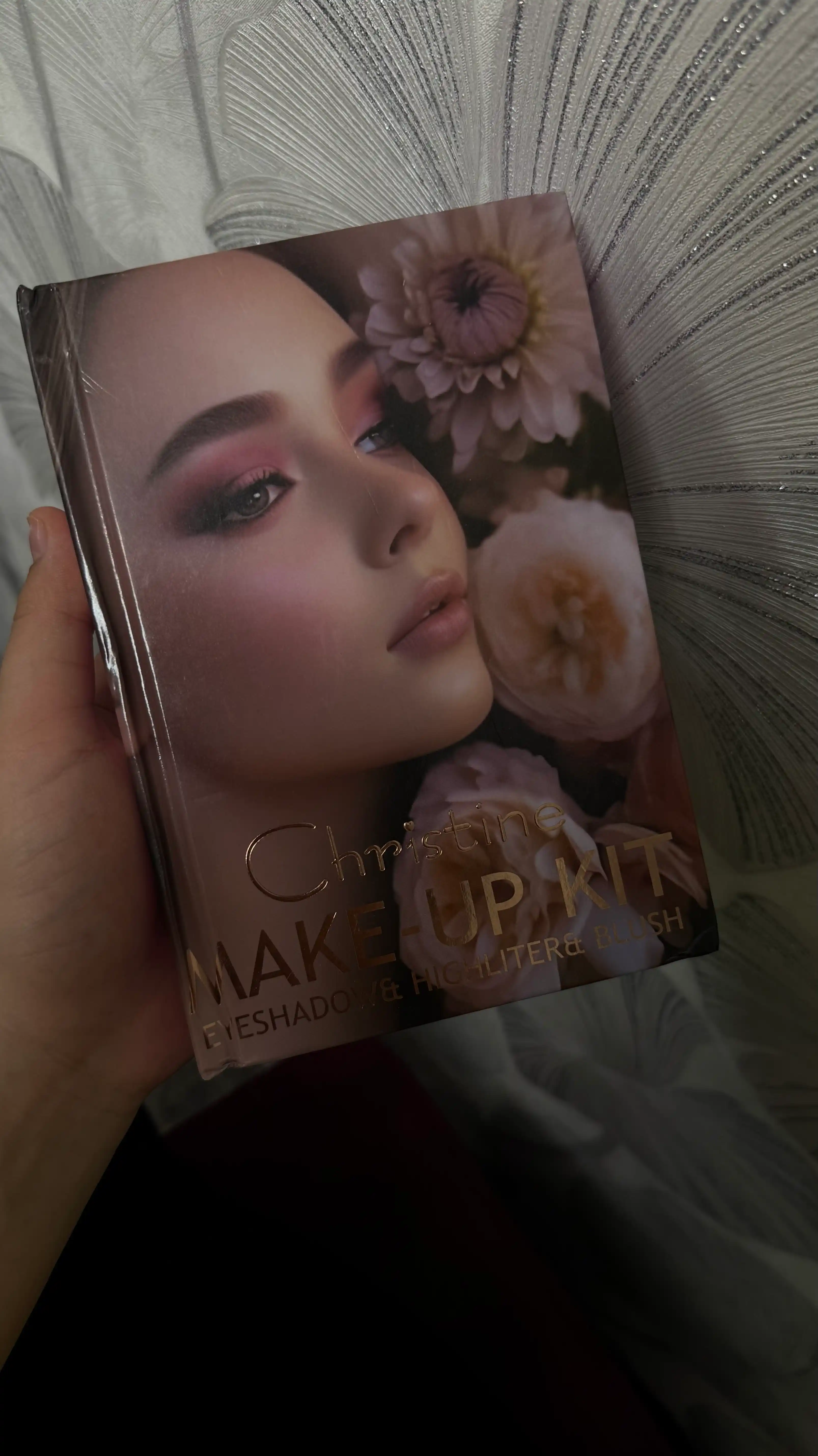 Kitob shaklidagi ten ko'zoynak palitrasi, qizarish, yashiruvchi, Moccoallure 79 xil rang