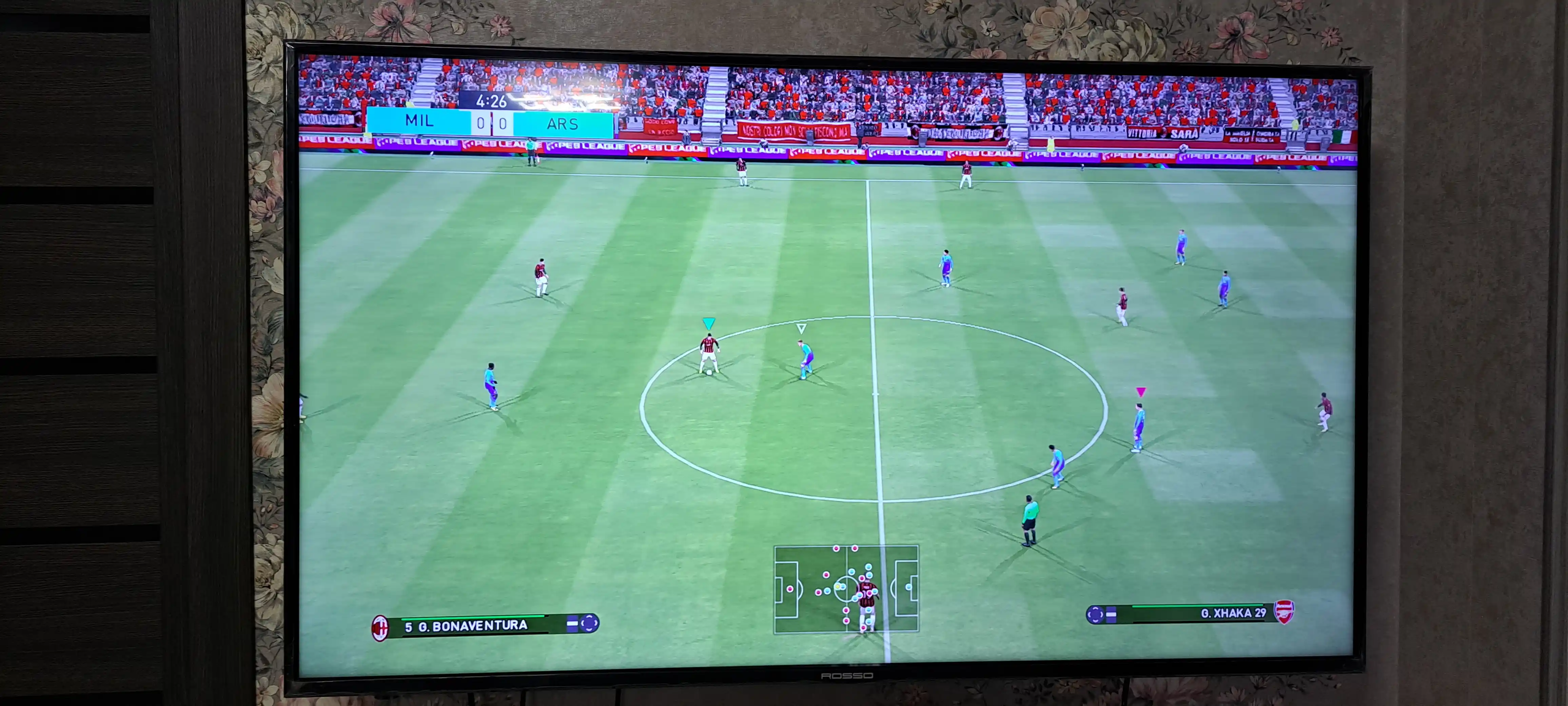 O'yin konsoli Sony Playstation 3 Slim PS3 o'yinlar bilan ,4 ta joystik