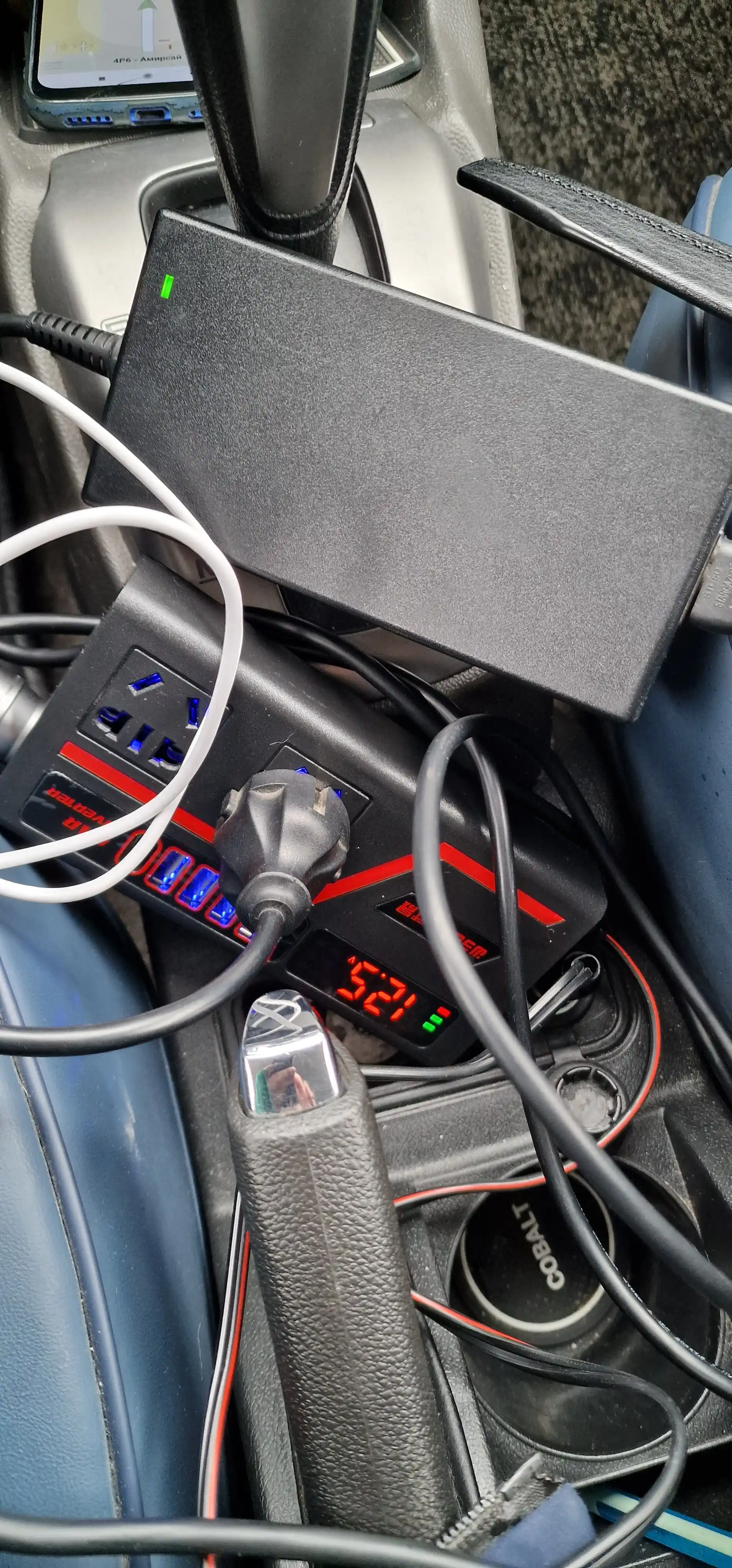 Avtomobil invertori 12V/24V → 220V — tez quvvatlovchi (yuk va yengil avtomobillar uchun)