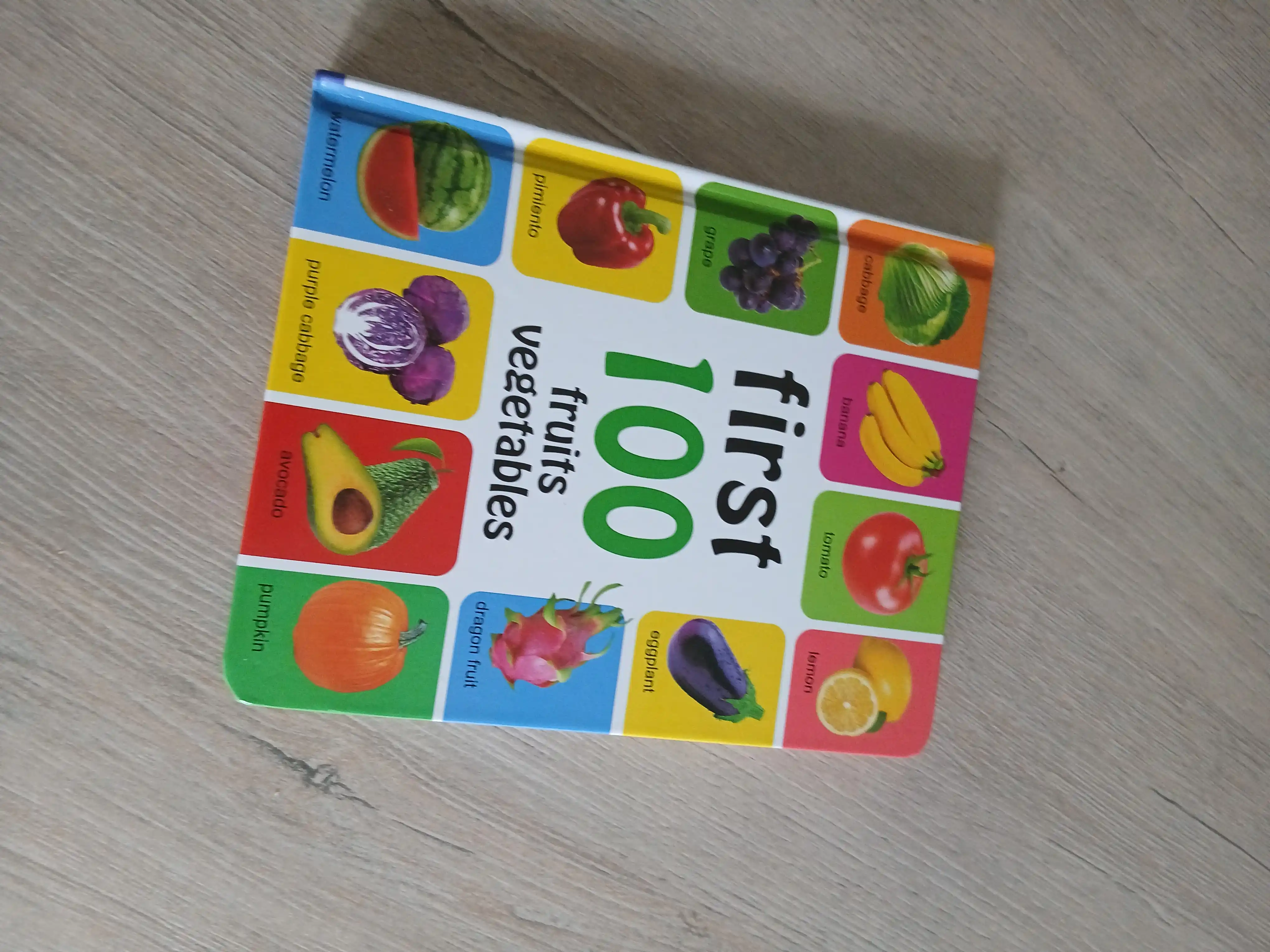 Ingliz tilini o'rganish, mening birinchi 100 ta so'zim, bolalar uchun rasmli kitoblar